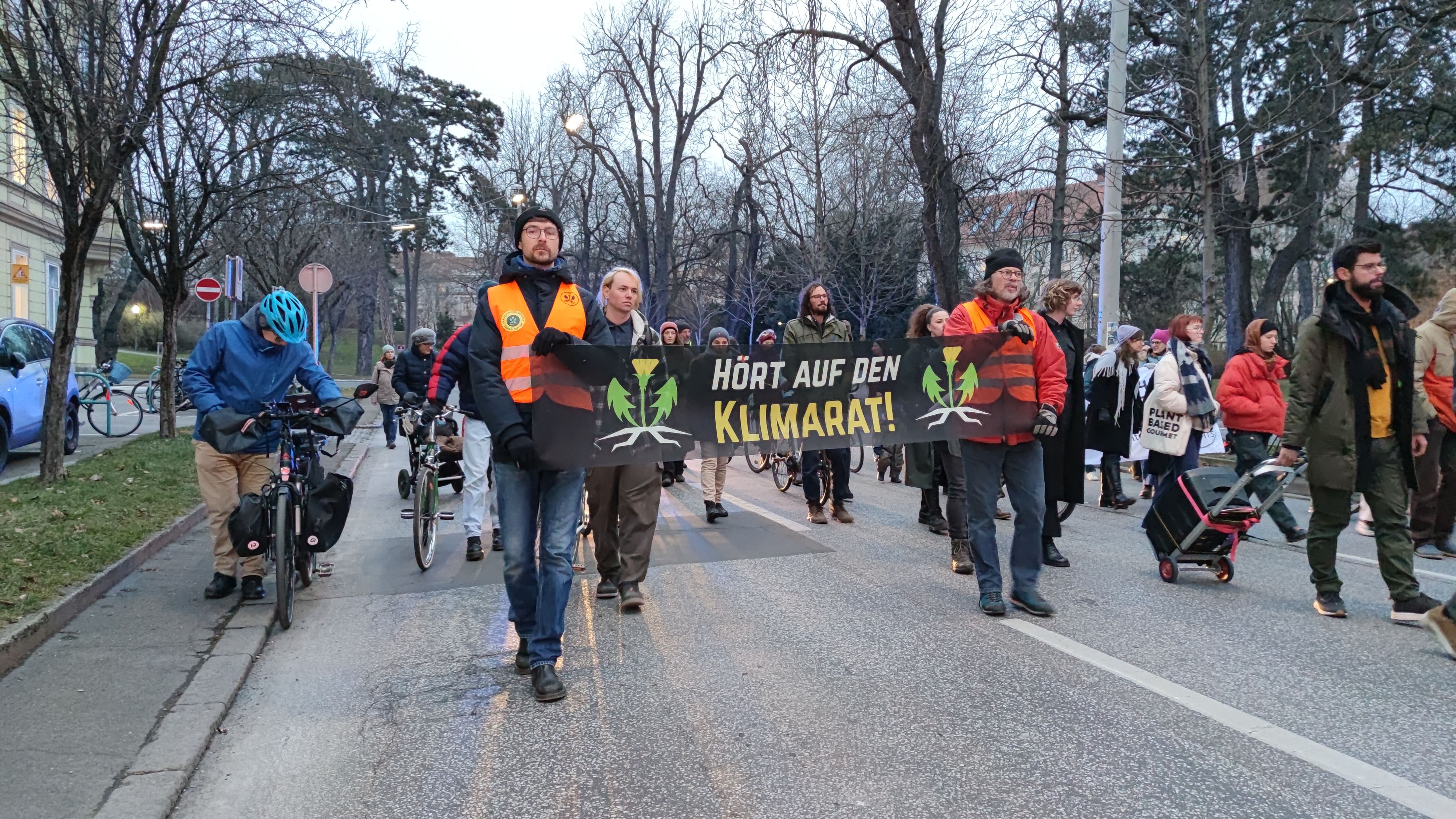 Rund 70 Klimaaktivisten der 