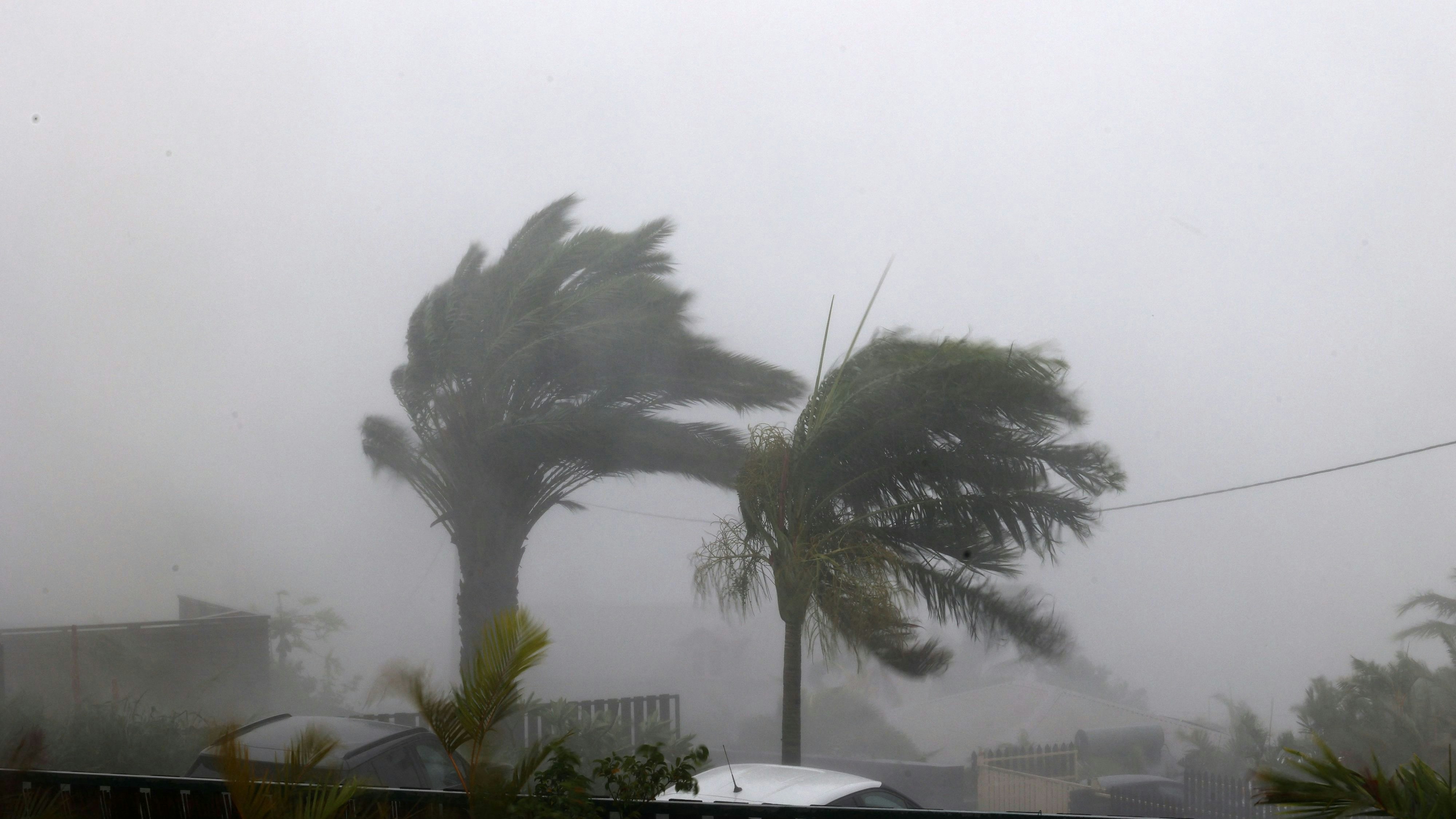 Ein "historischer" Sturm bedroht die französische La Réunion.