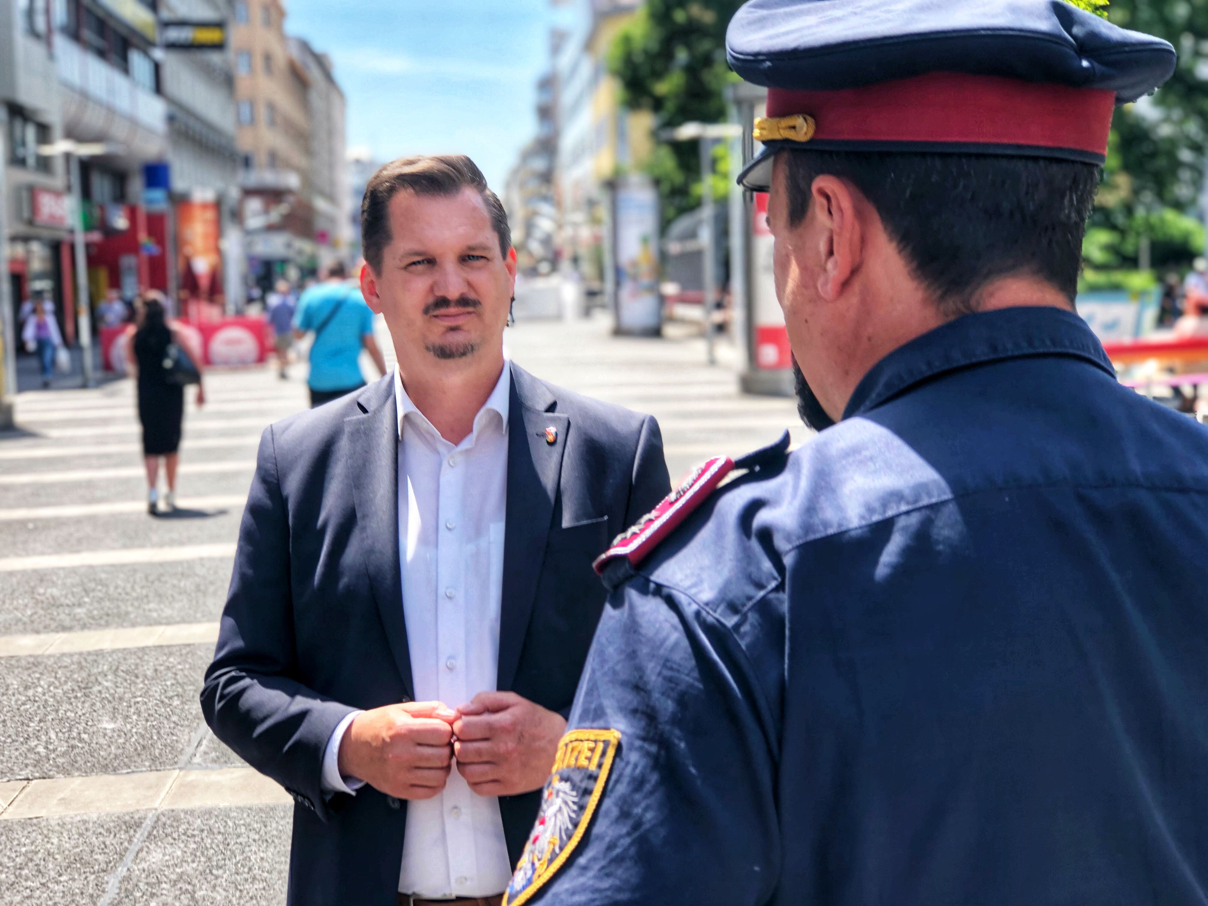 Mit den Sprechstunden in Favoriten will Bezirkschef Marcus Franz (SPÖ) das Sicherheitsgefühl stärken.&nbsp;