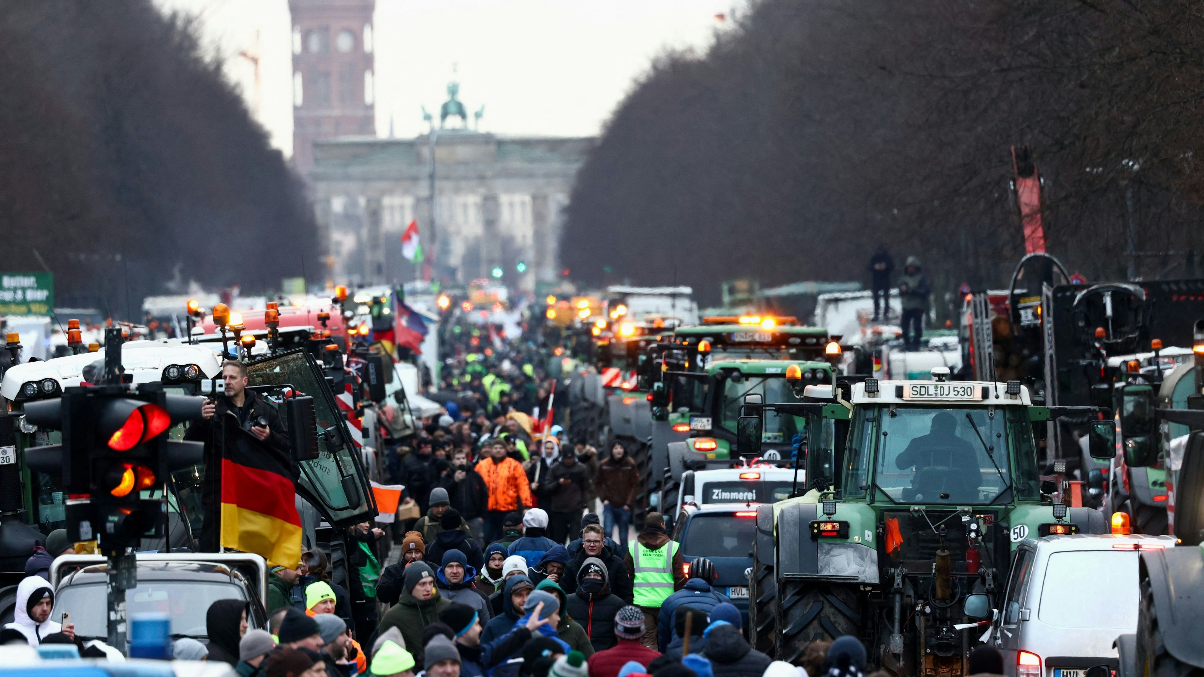 Am Montag gab es die nächste große Bauern-Demo in Berlin, am Freitag wird in Wien dazu aufgerufen.