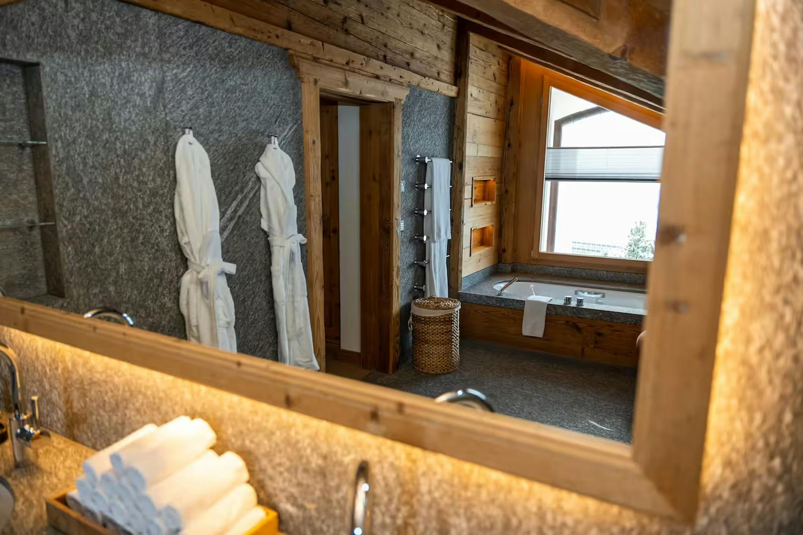 In solch einem Luxus-Chalet wohnt die Welt-Spitze zum WEF in Davos.