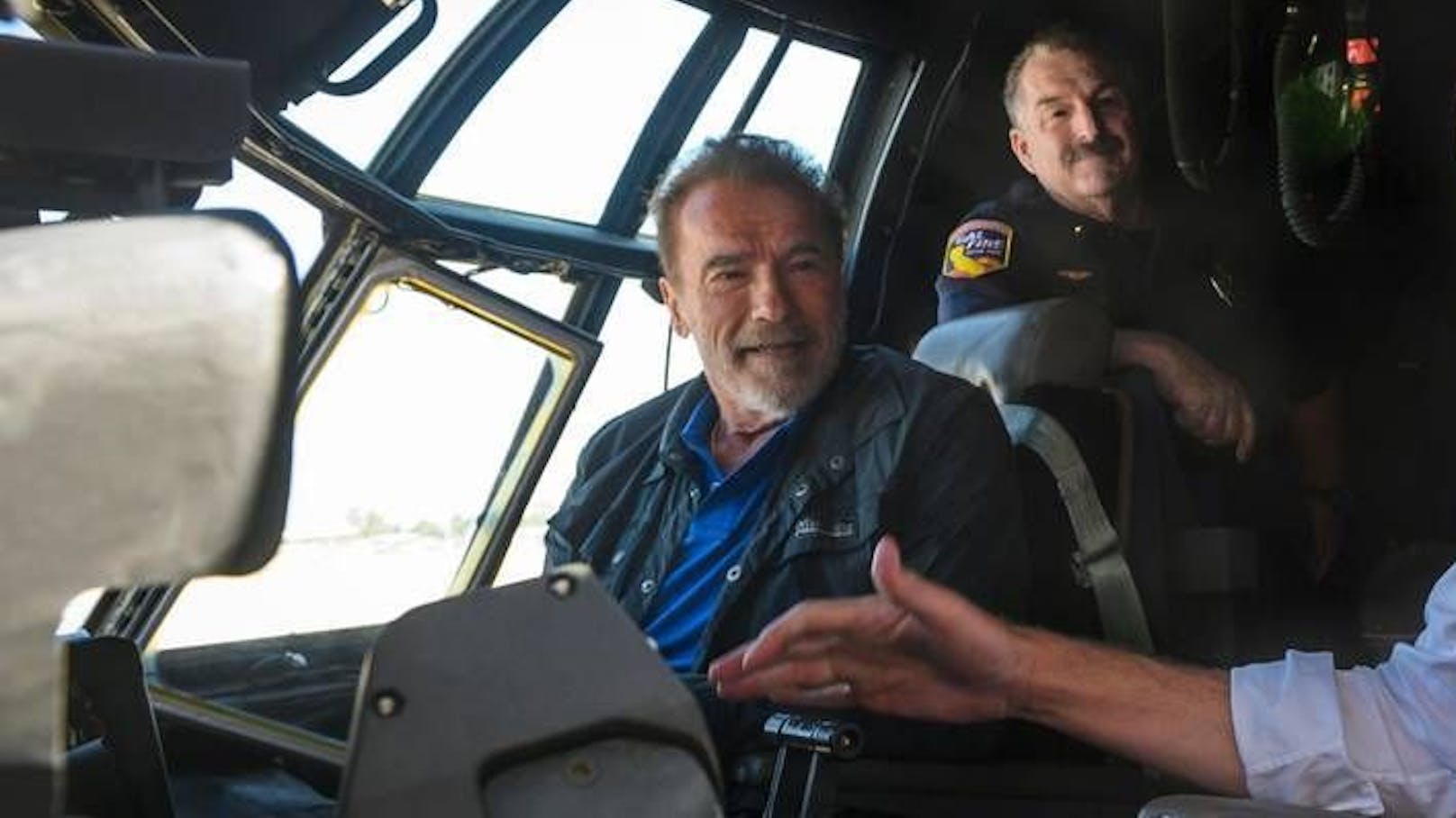 Zoll-Ärger! Schwarzenegger am Flughafen festgehalten