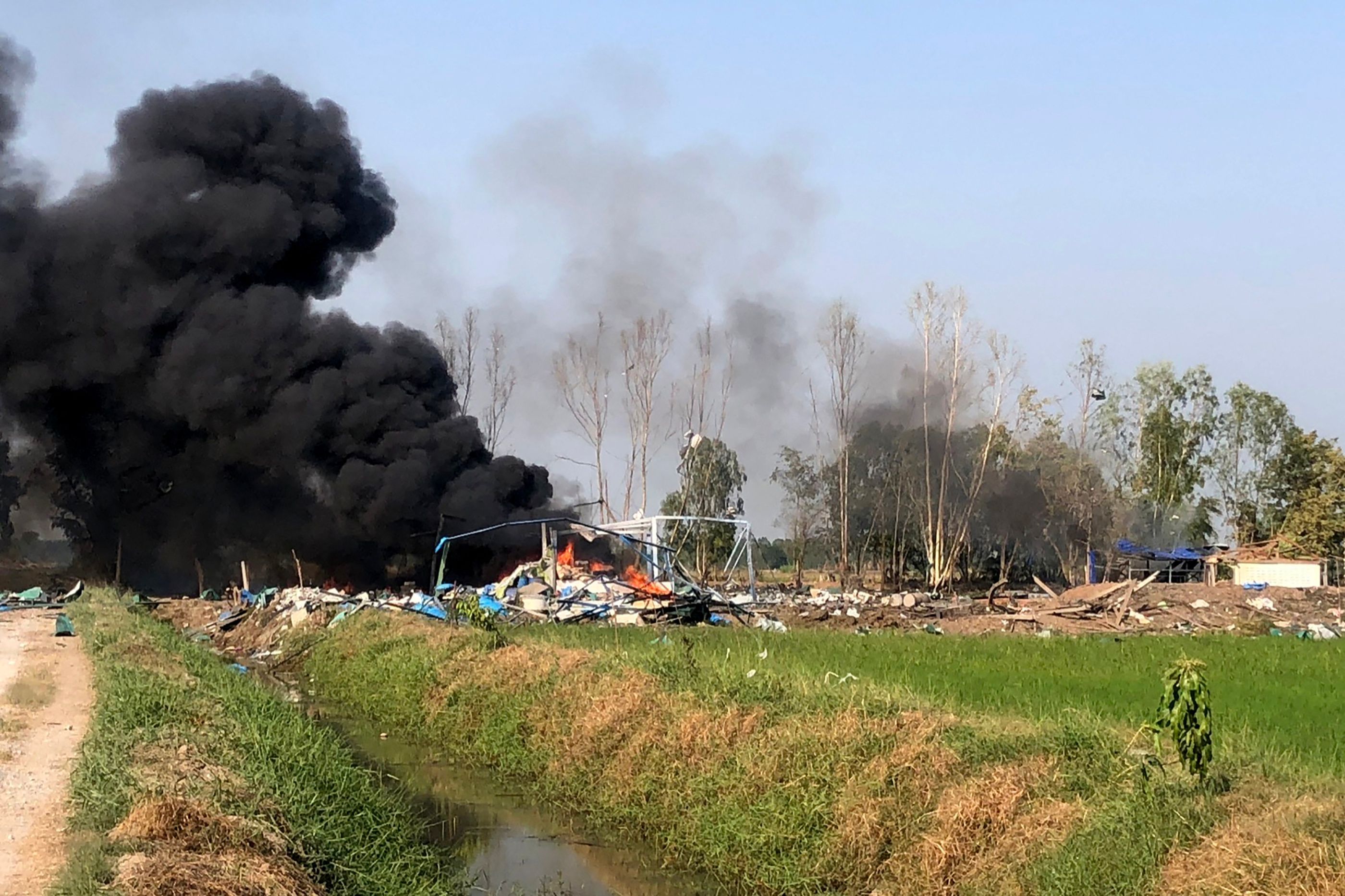 Am Mittwoch ist es in Thailand zu einer Explosion in einer Feuerwerksfabrik gekommen.