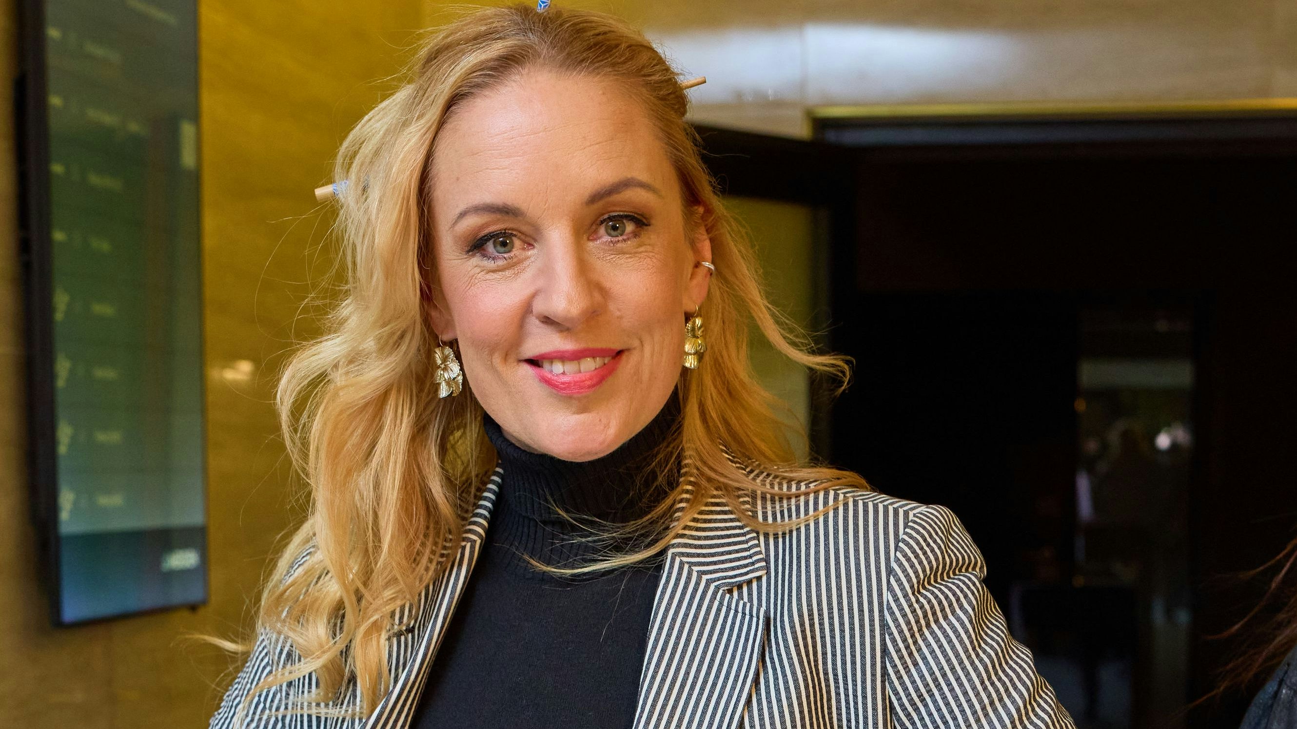 Download von www.picturedesk.com am 17.01.2024 (09:14).  Copyright: Starpix / A. Tuma, 27.11.2023 Wien , Lilian KLEBOW, Präsentation des Buch von Clemens Trischler "I love Vienna - Die 111 Lieblingsplätze der Stars Hotel Le Meridien - 20231127_PD12069 - Rechteinfo: Rights Managed (RM)