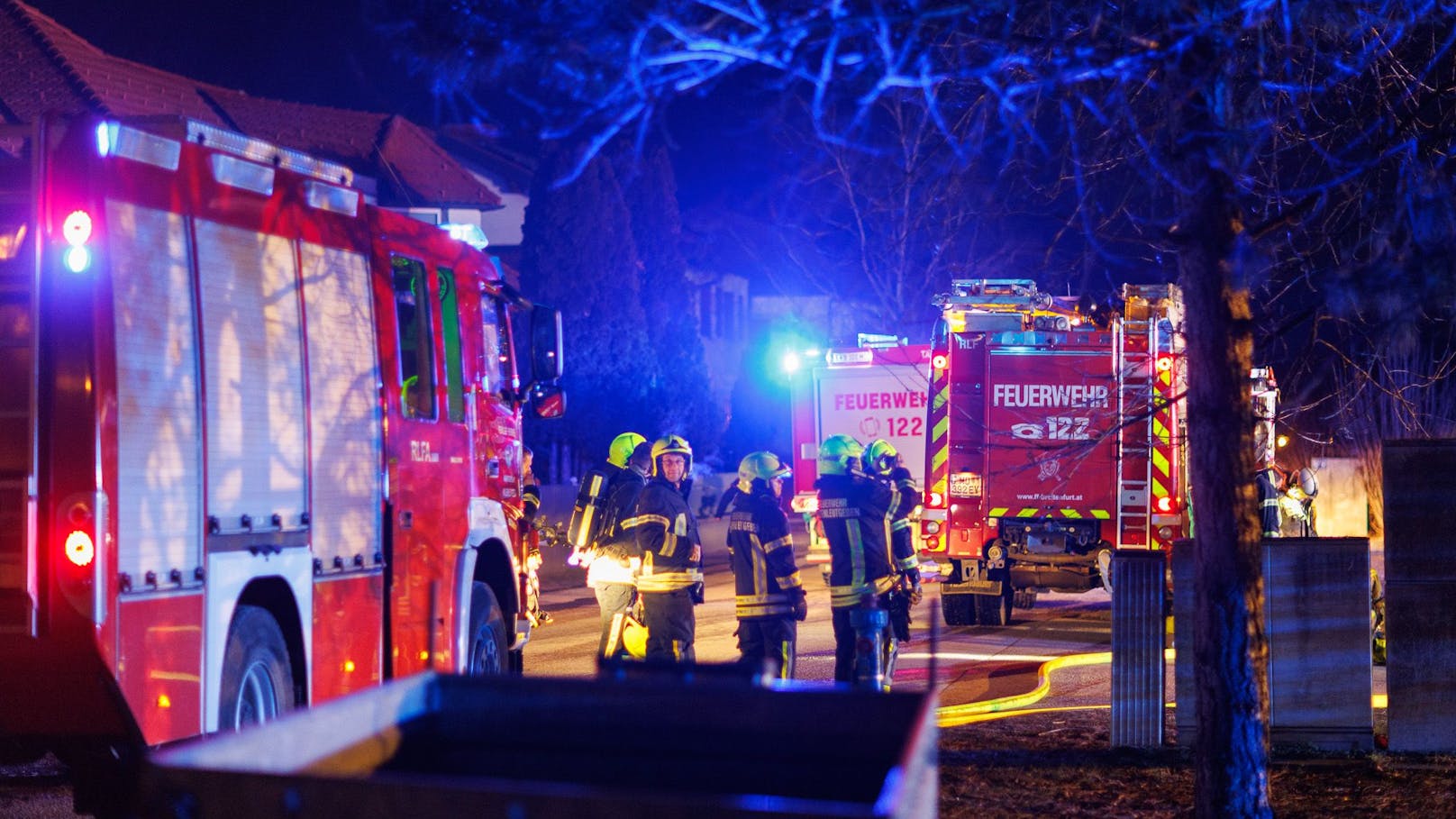 Großeinsatz am späten Dienstag in Breitenfurt bei Wien (NÖ).