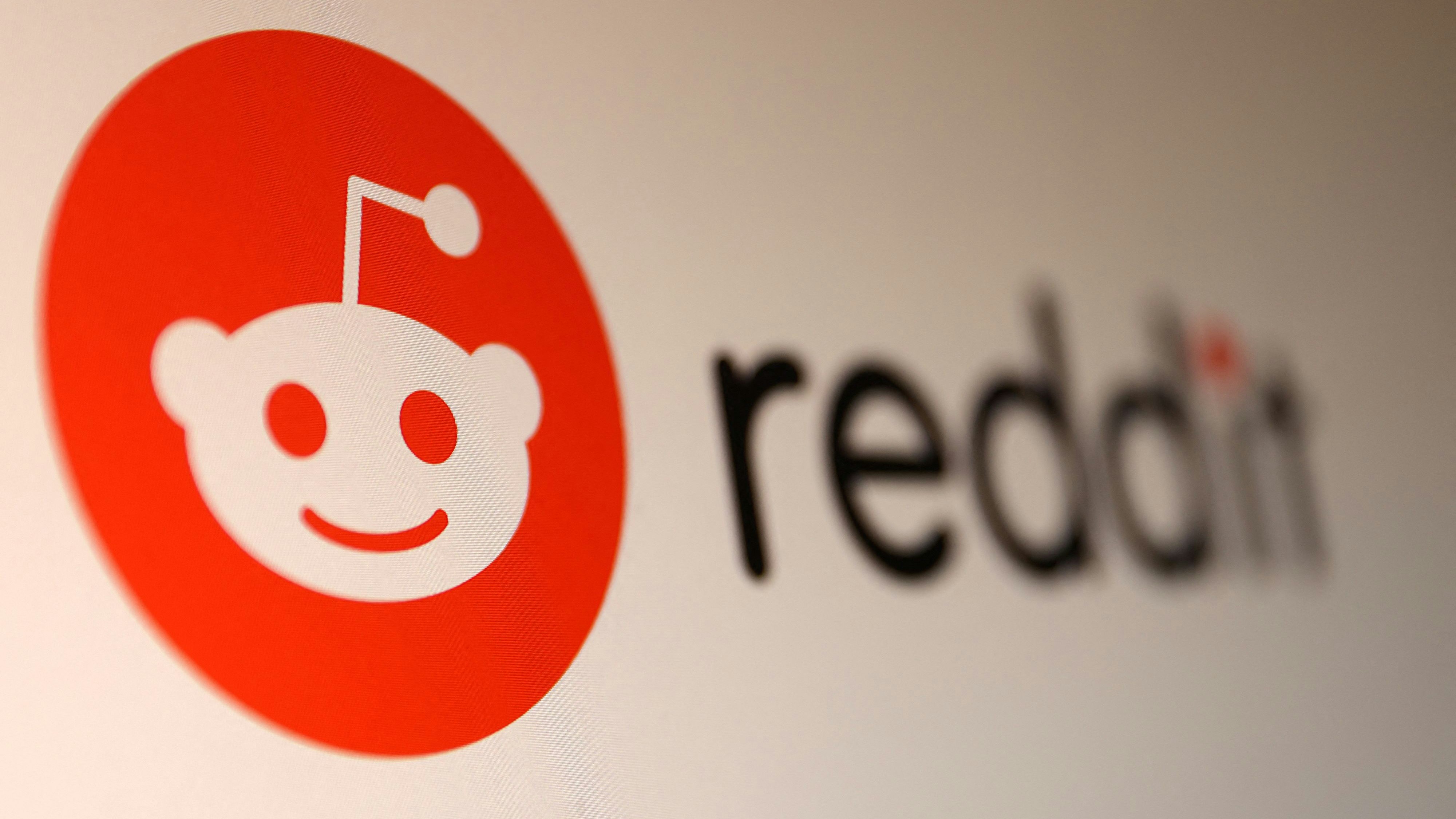 Nach Schließung des Vinted Online-Forums - Reddit bietet Alternative an!