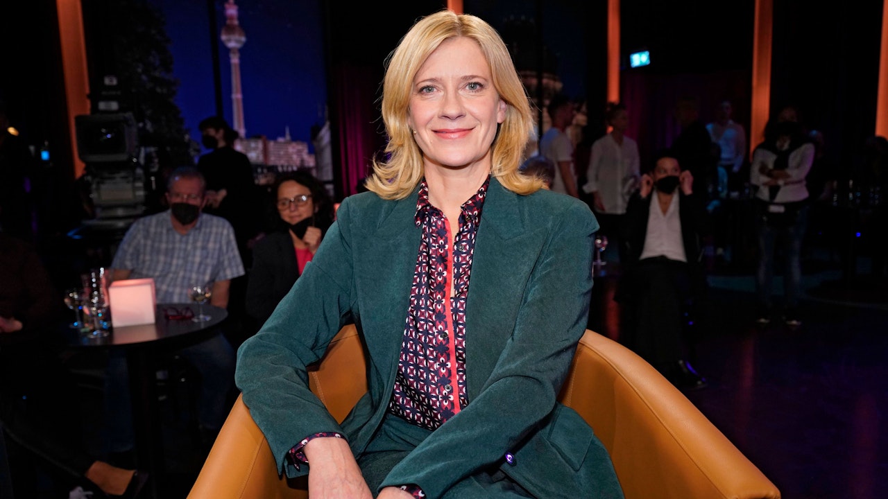 Heute.at - Sprechen sie Caroline Peters nicht in der Pause an!