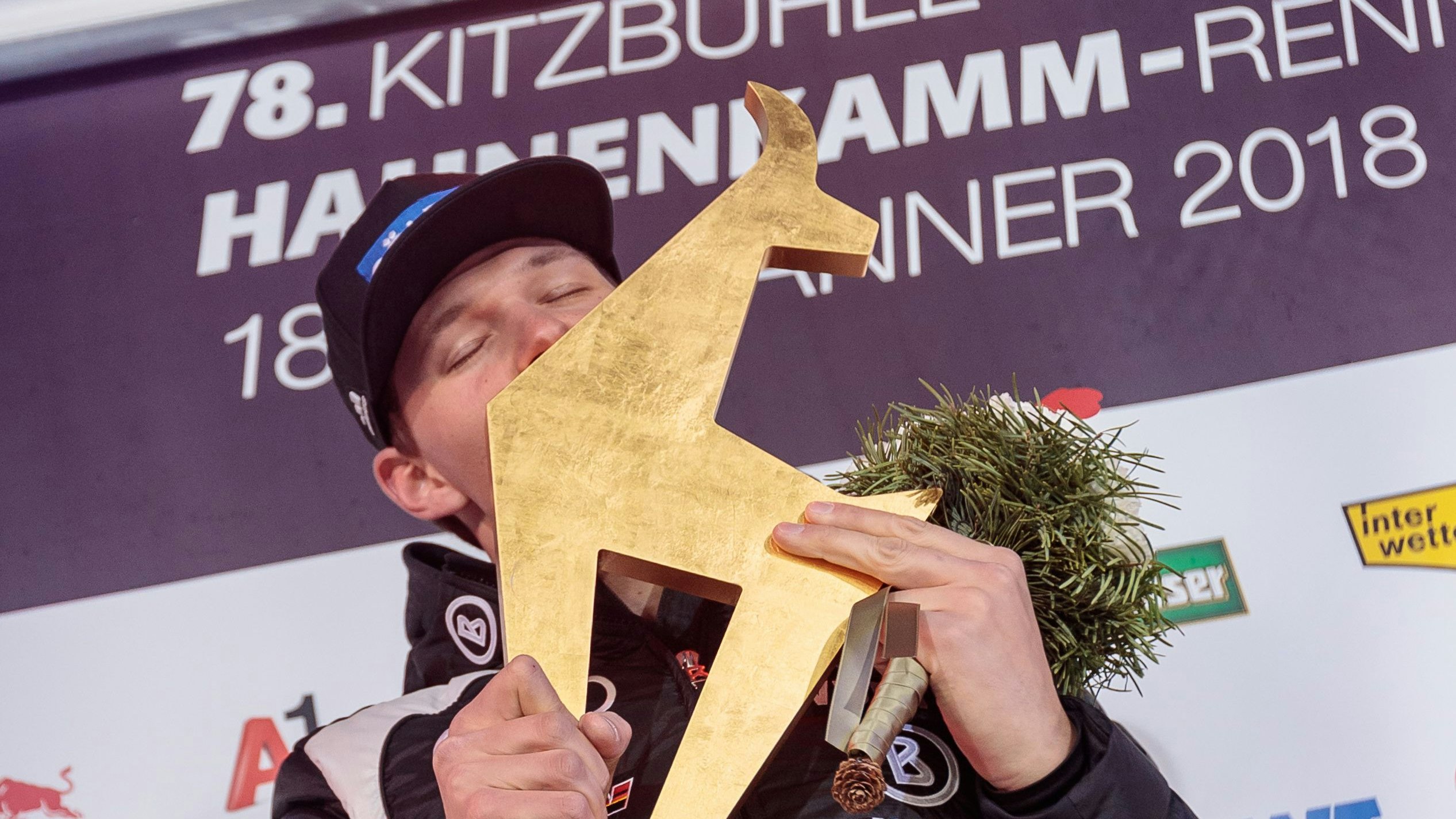 Thomas Dreßen 2018 nach seinem Streif-Triumph.