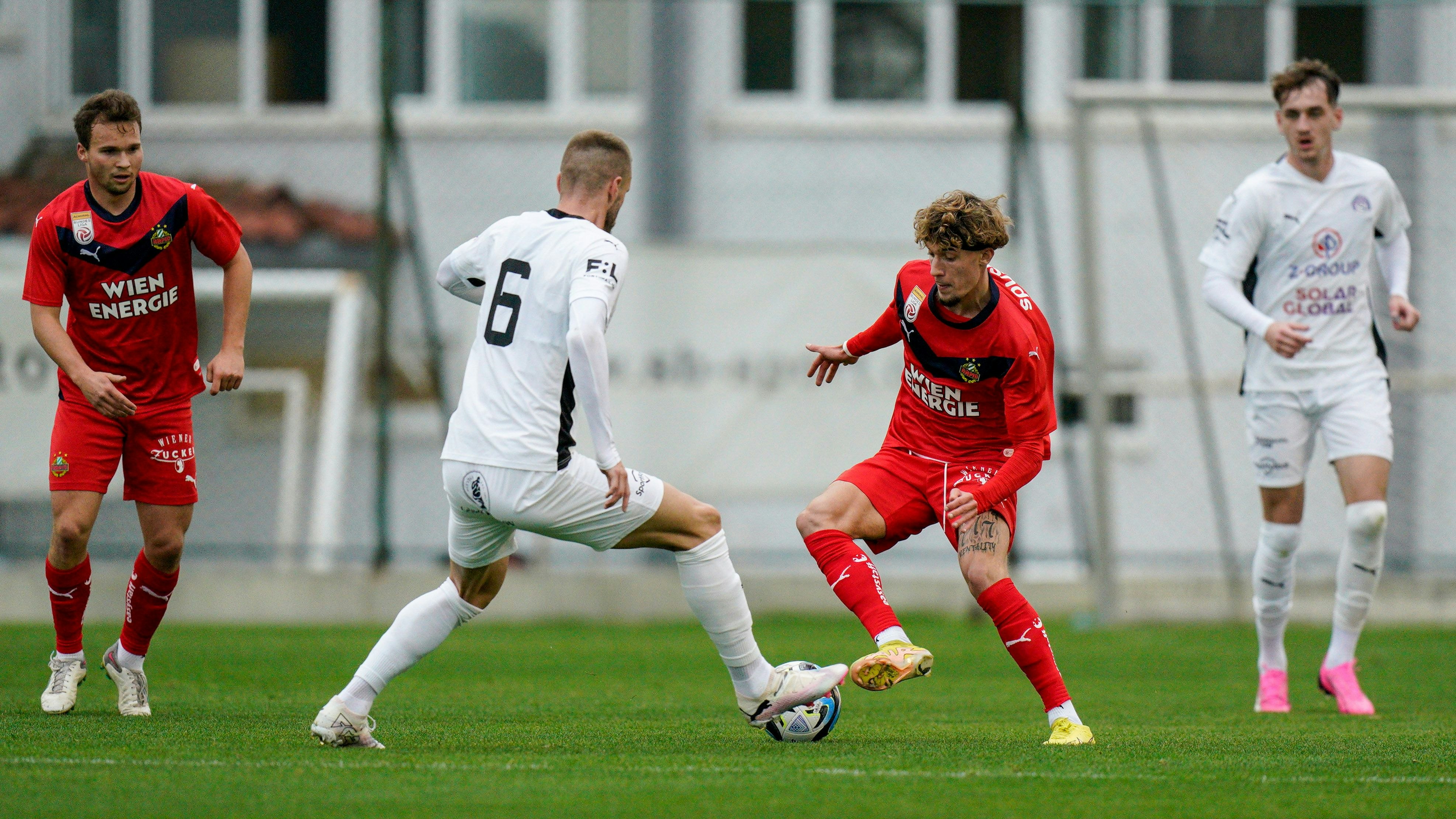 Rapid-Goalie hält zwei Elfmeter gegen Ex-Austrianer