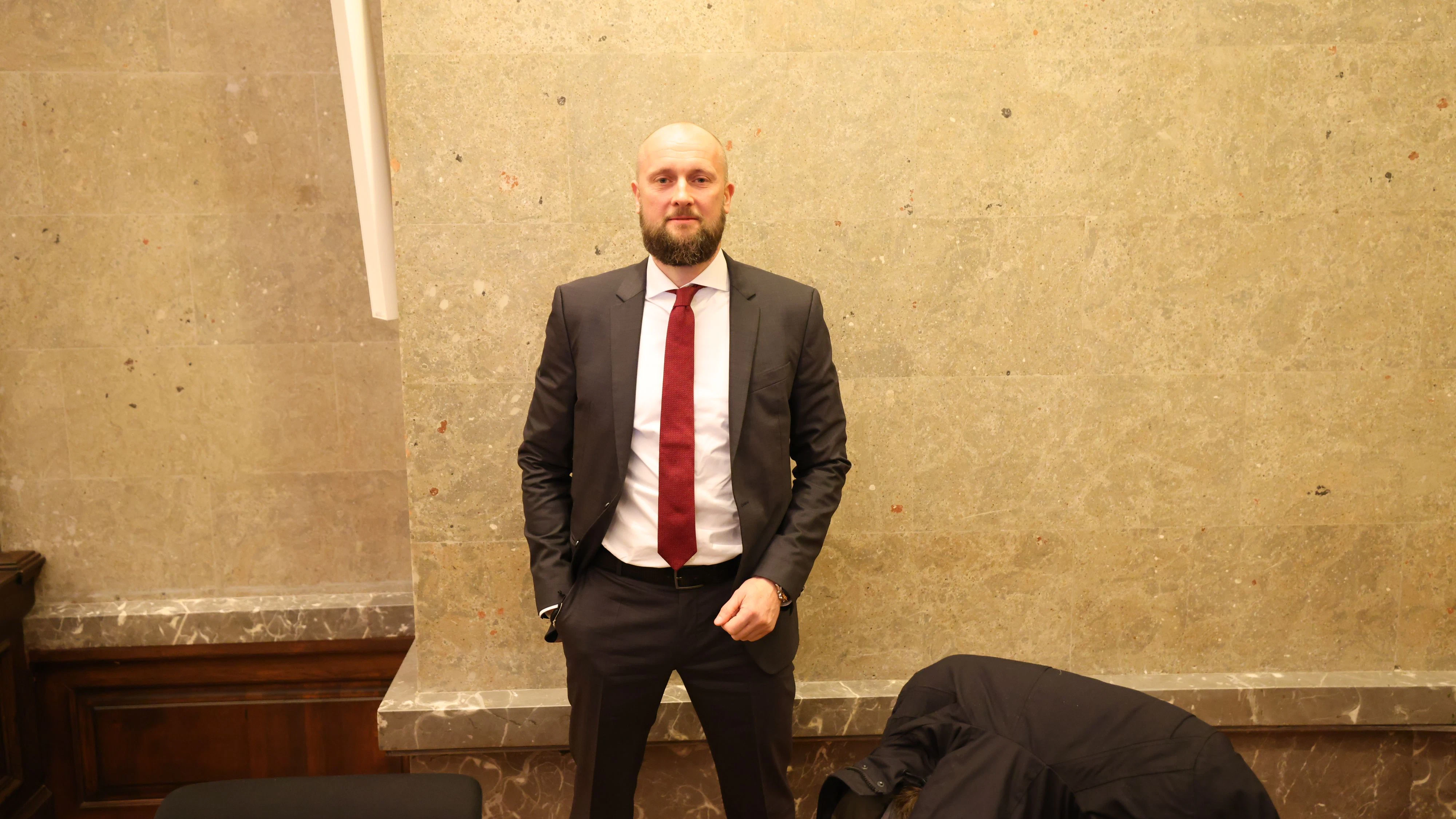 Verteidiger Florian Kreiner vertritt den Pensionisten am Wiener Landesgericht.