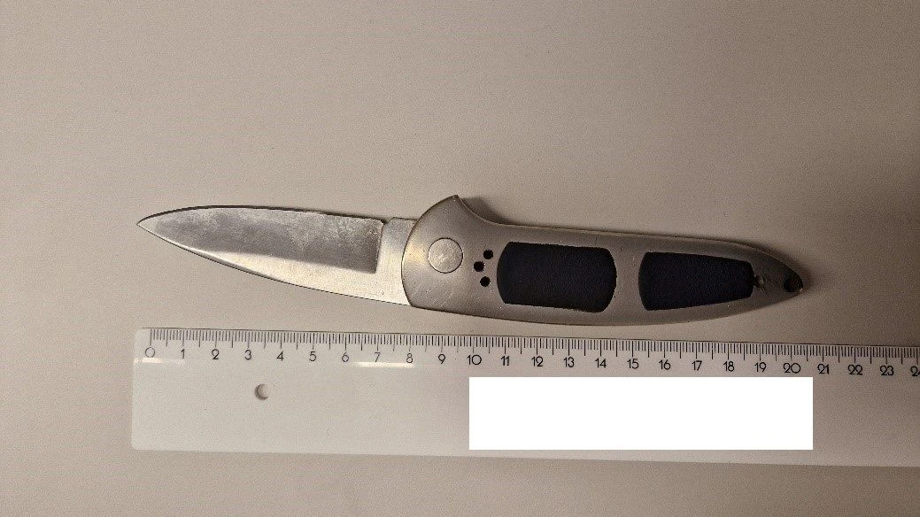 Mit diesem Messer soll der Mann seinen Kontrahenten bedroht haben. 