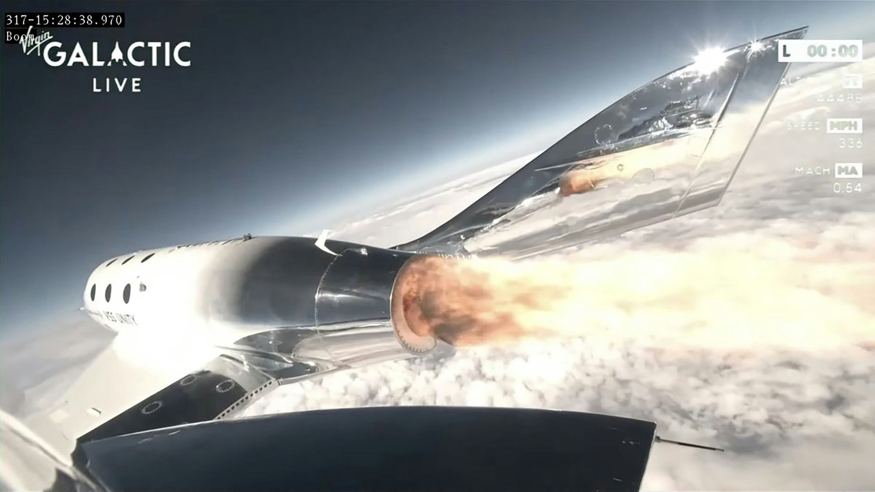 Download von www.picturedesk.com am 19.01.2024 (17:09).  June 29, 2023: Image from a video released by Virgin Galactic shows the moment the spaceship was released from the mothership. A team of Italian researchers reached the edge of space Thursday morning, flying aboard Virgin Galactic's rocket-powered plane as the company prepares for monthly commercial flights. The flight launched from Spaceport America in the New Mexico desert, with two Italian Air Force officers and an engineer with the National Research Council of Italy focusing on a series of microgravity experiments during their few minutes of weightless. - 20230629_PD8907 - Rechteinfo: Rights Managed (RM)