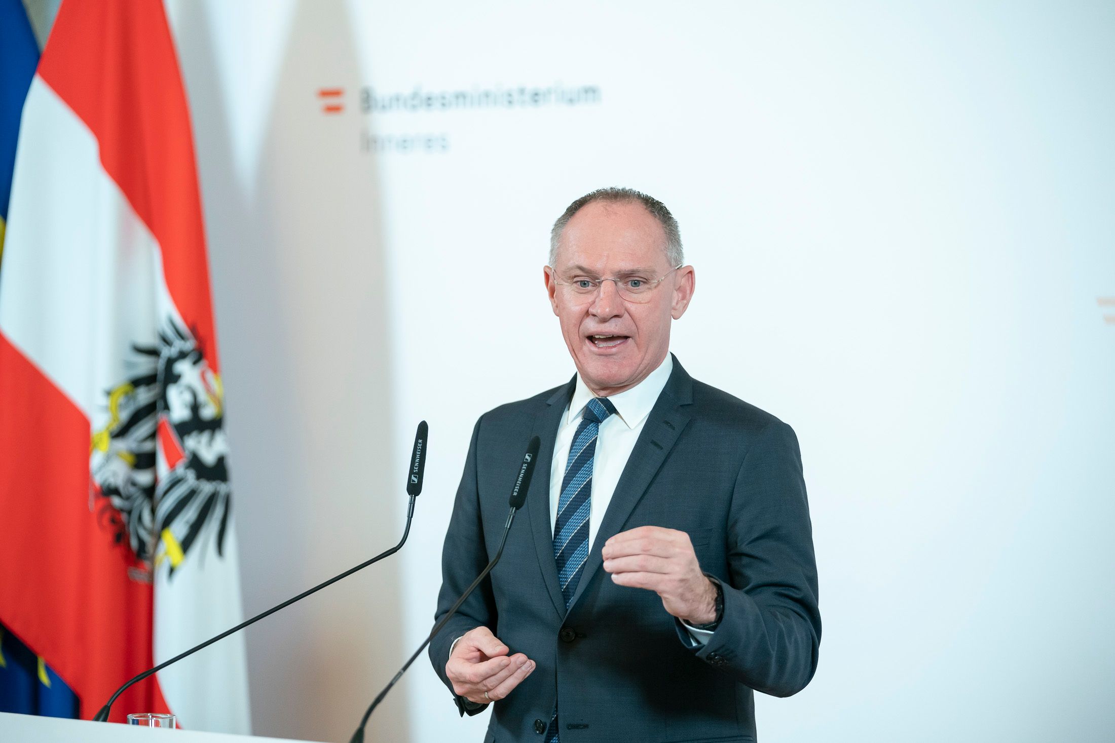 Innenminister Gerhard Karner will seinen harten Kurs fortsetzen (Archivbild).