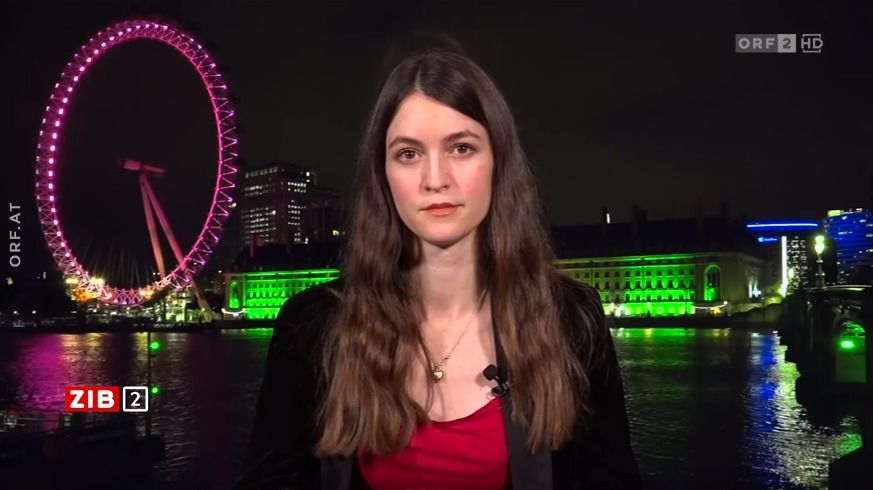 Extremismusforscherin Julia Ebner am späten Freitagabend in der ORF-