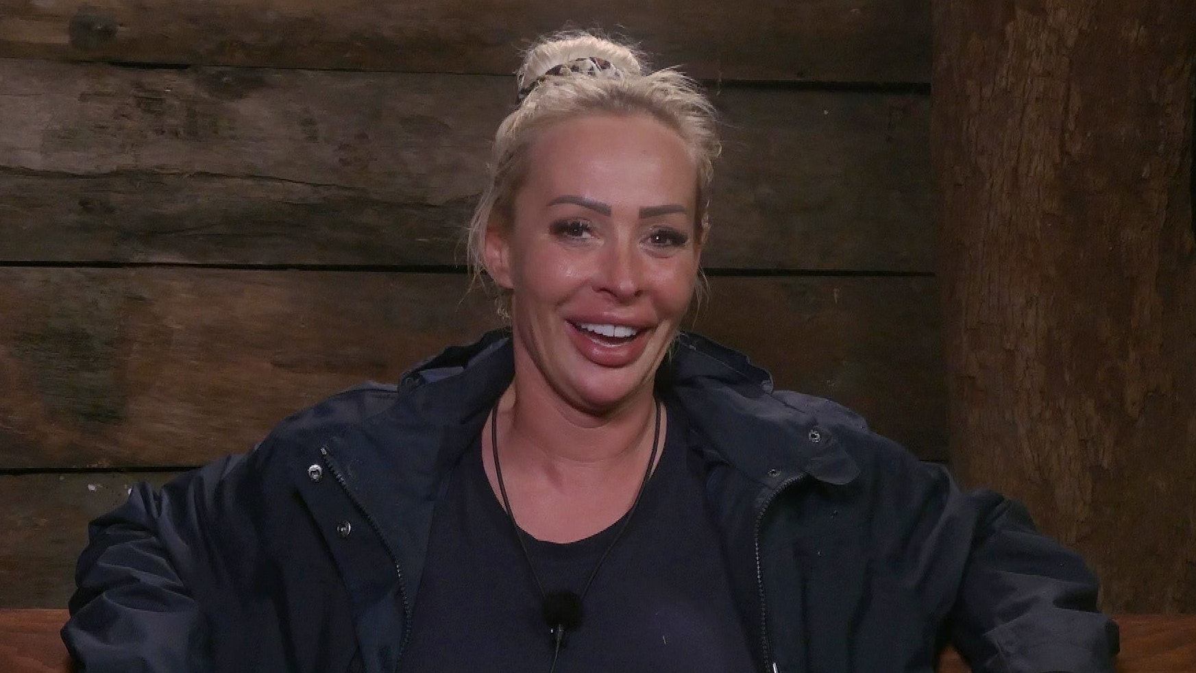 Cora ist verliebt! Sie strahlt förmlich wenn sie von Comedian Oliver Pocher spricht.&nbsp;