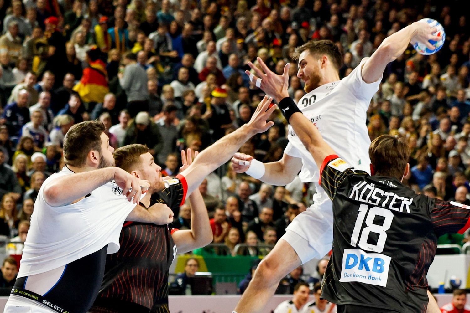 Österreich im Duell gegen Deutschland. 