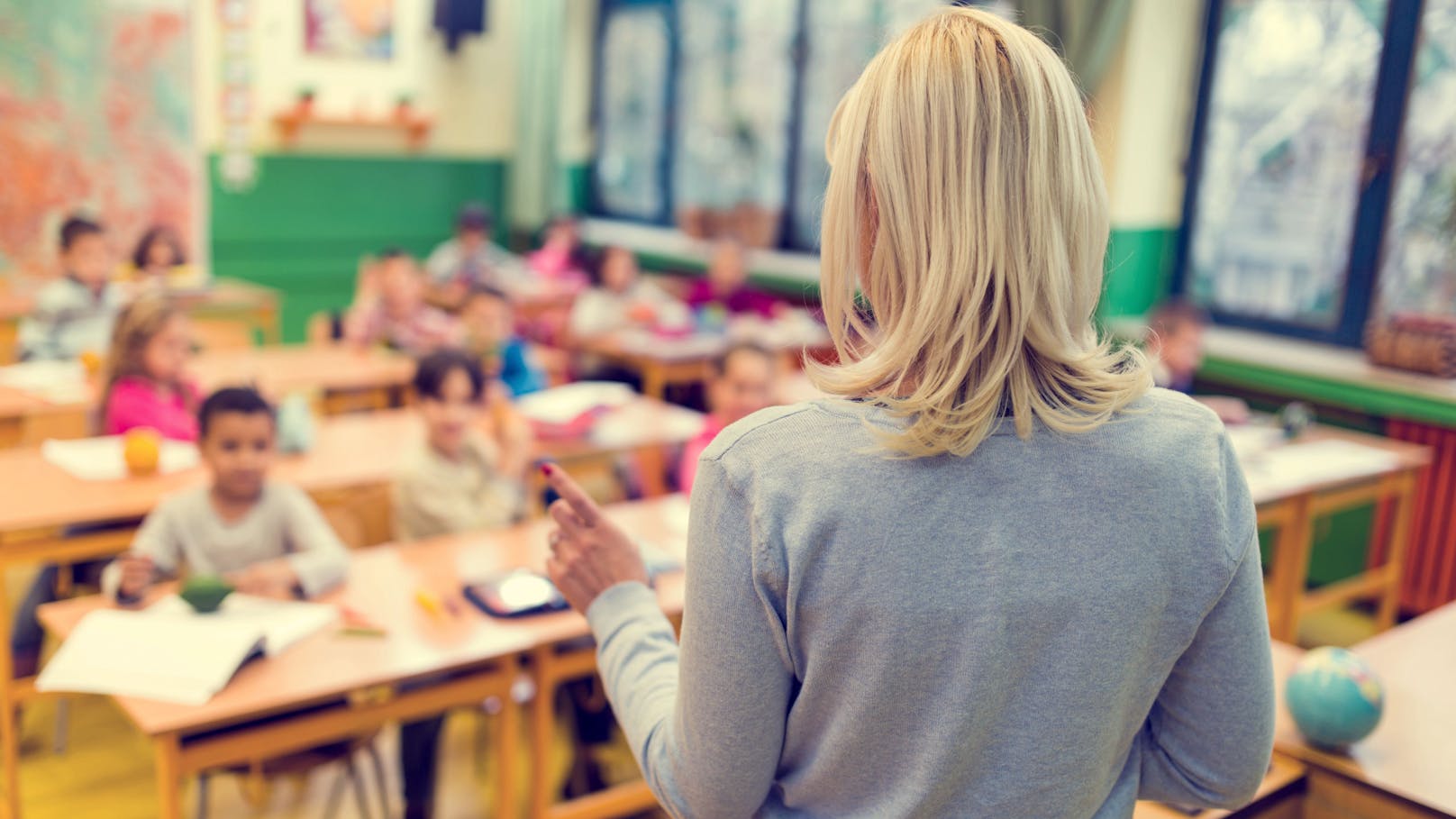 Lehrerin schlägt 10-jährigem Schüler ins Gesicht