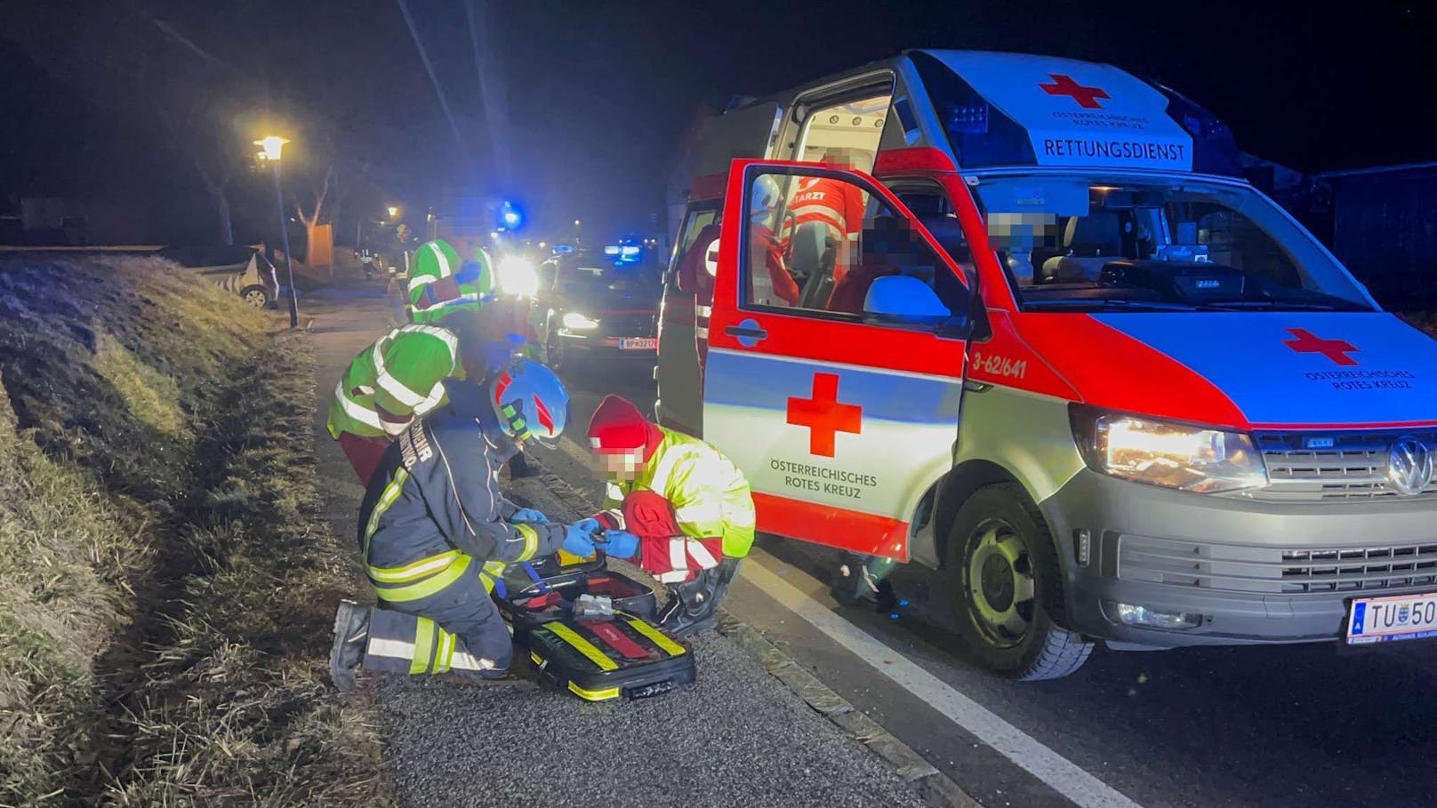 Vier Verletzte bei Unfall in NÖ