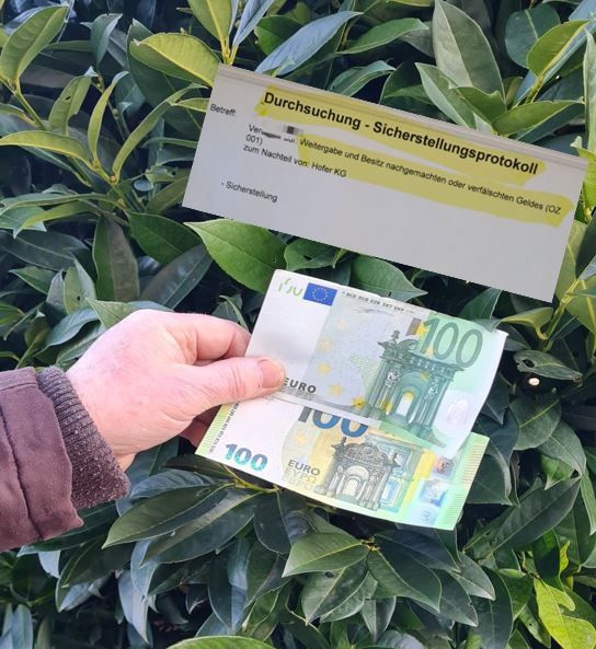Der Pensionist wurde beschuldigt mit Falschgeld bezahlt zu haben.