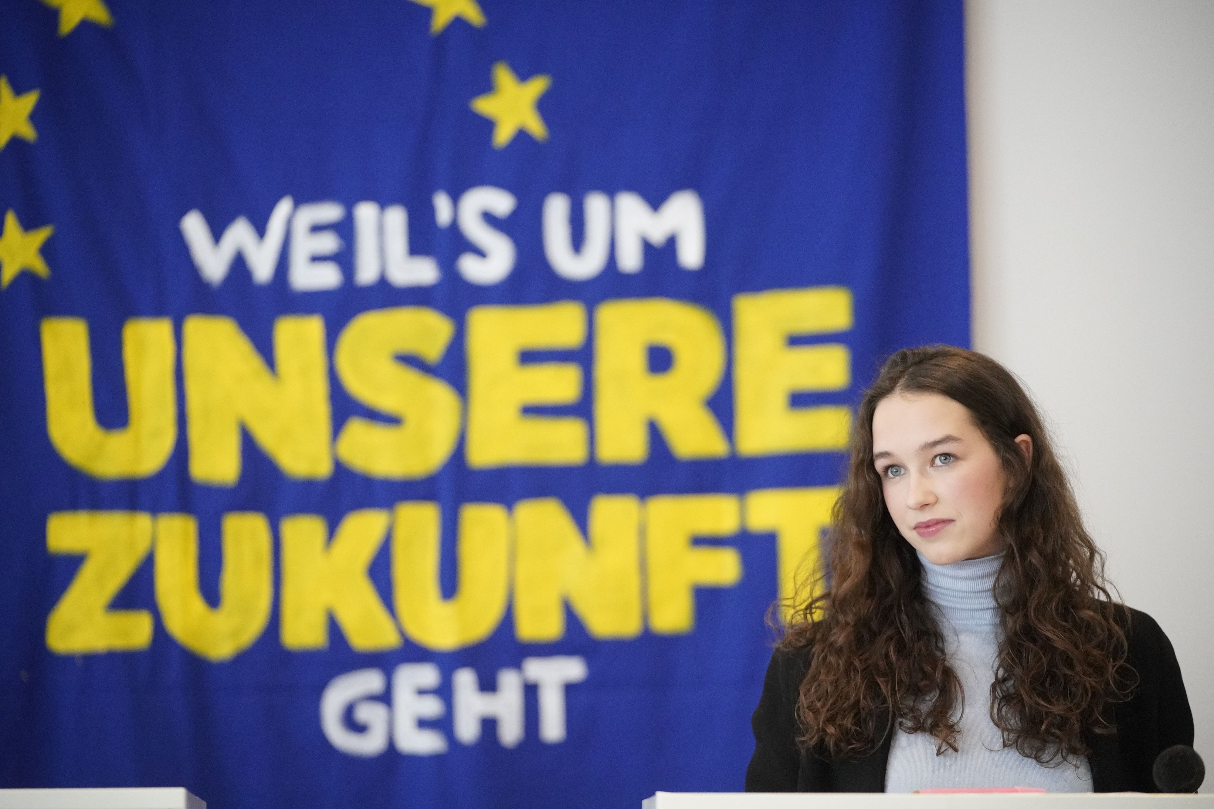 Lena Schilling bewirbt sich um die Spitzenkandidatur zur EU-Wahl.