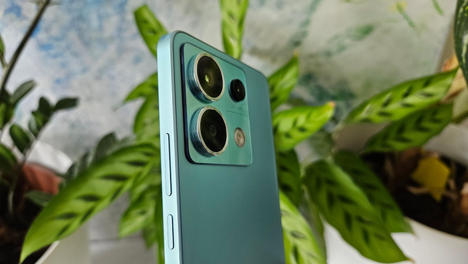 ... 7200 Ultra als Prozessor setzt, gibt es beim Redmi Note 13 Pro 5G einen Snapdragon 7s Gen 2 und beim Redmi Note 13 Pro 4G einen MediaTek Helio G99 Ultra.