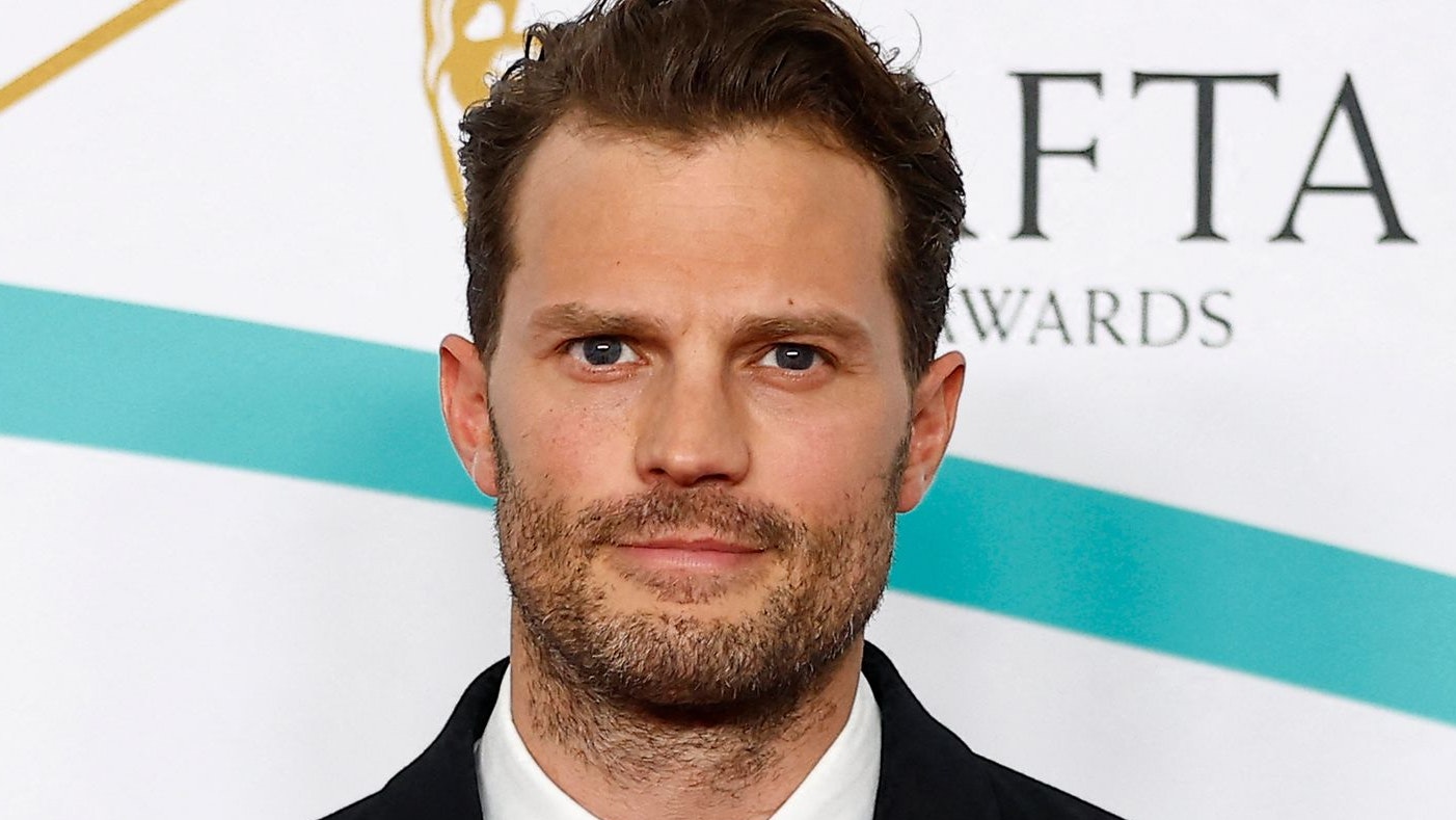 Jamie Dornan musste wegen einer Raupe ins Krankenhaus.