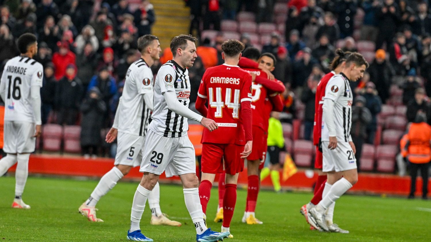 Das LASK-Saisonhighlight an der Anfield Road – ein Quotenhit für Privatsender ServusTV.