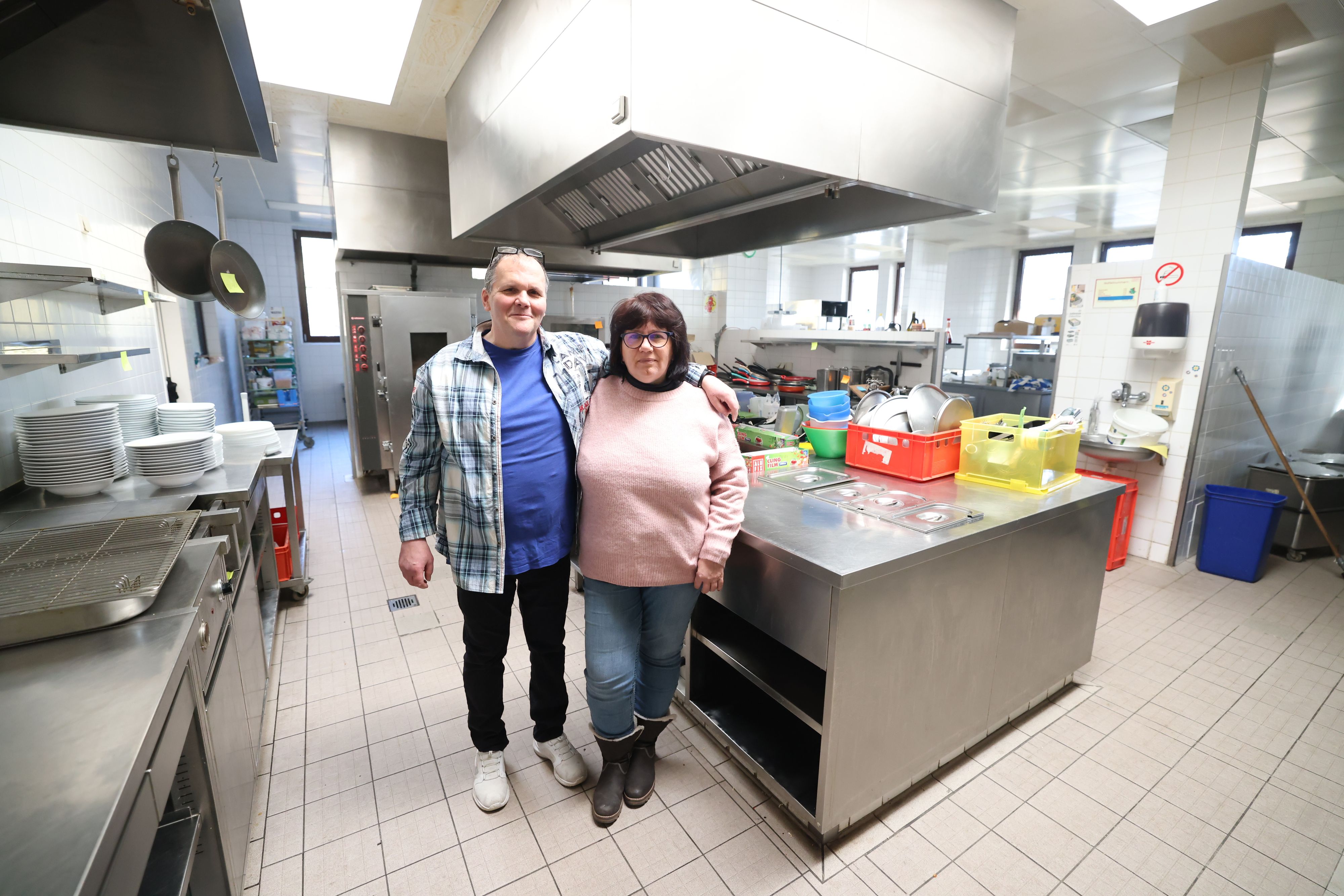 Andreas und Claudia Ruff betreiben seit über 30 Jahren das Partyservice Böhle. Nun wird der Betrieb aber geschlossen.