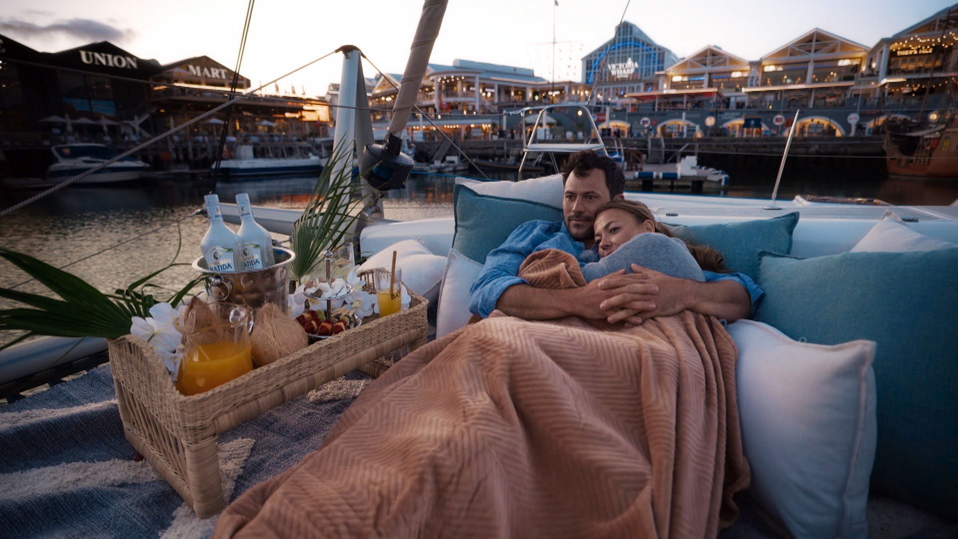 Leonie kommt nicht nur Sebastian immer näher…