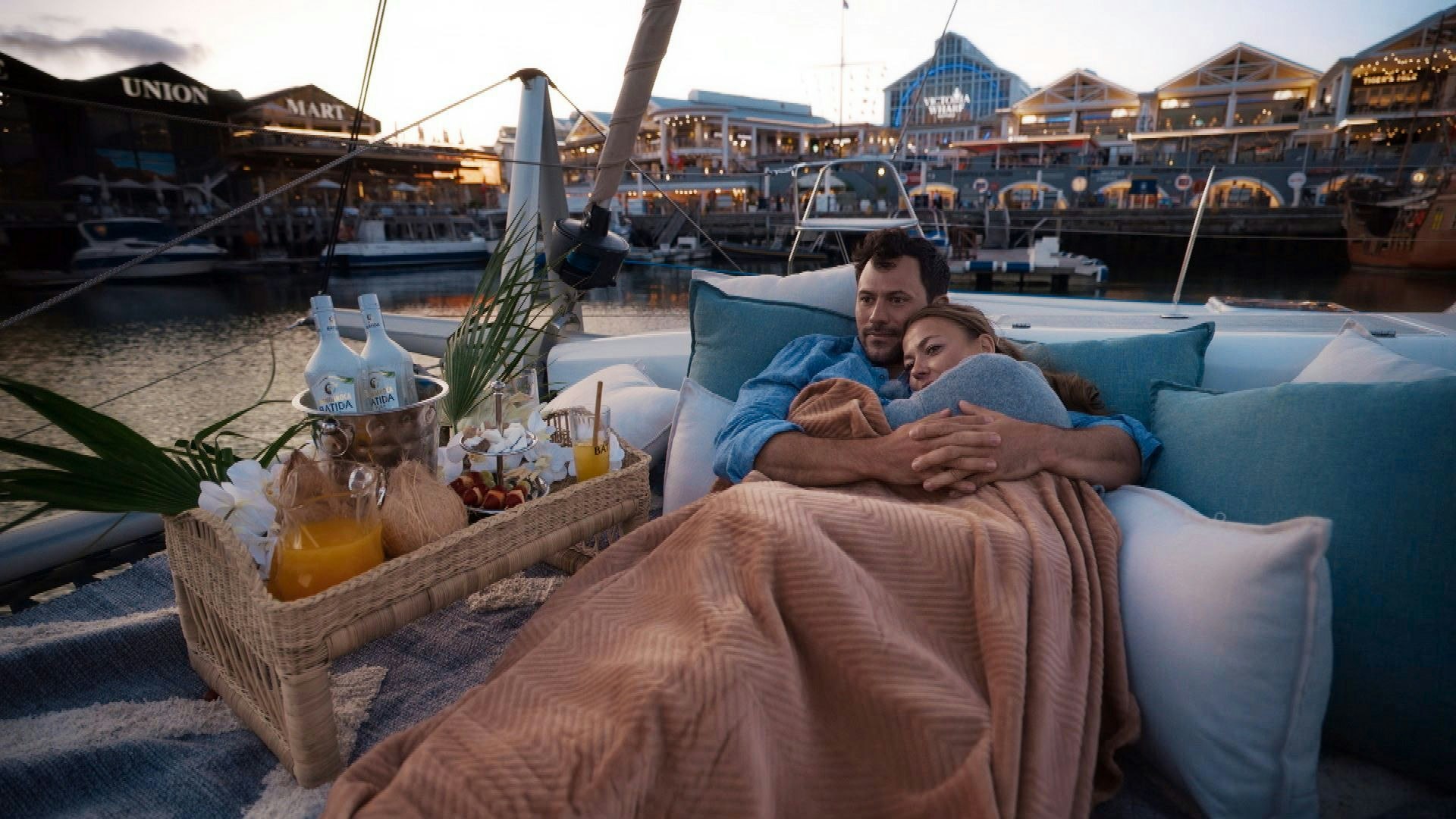 Leonie kommt nicht nur Sebastian immer näher…