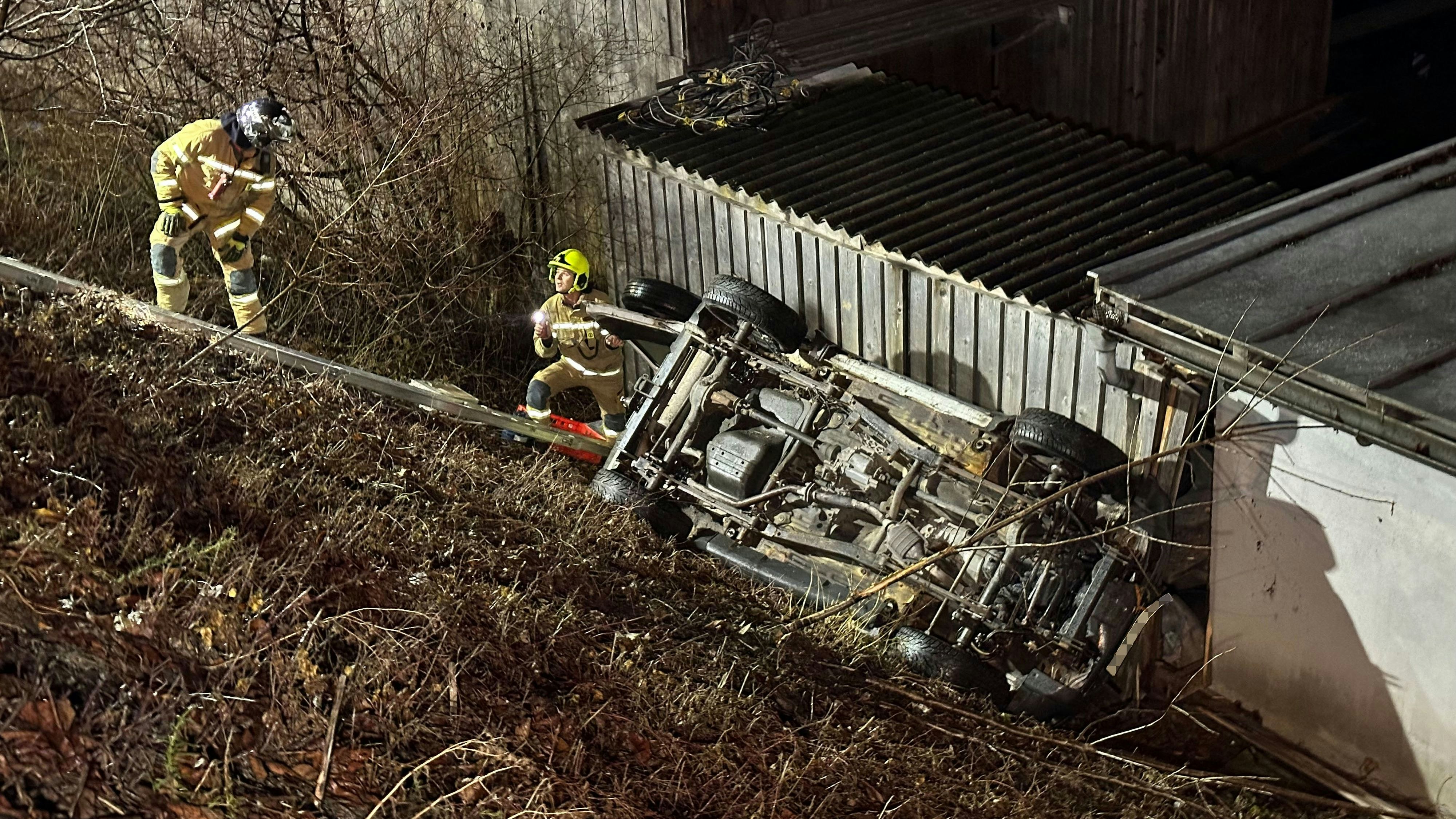  Verkehrsunfall in Jenbach aufgrund von Glatteis.