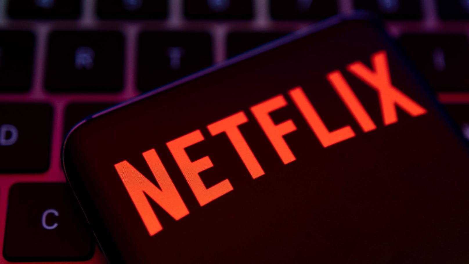 Netflix gewinnt über 13 Millionen Kunden hinzu