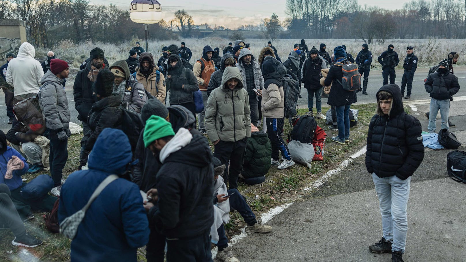 Knalleffekt! Nachbar baut jetzt Asyl-Camps am Balkan