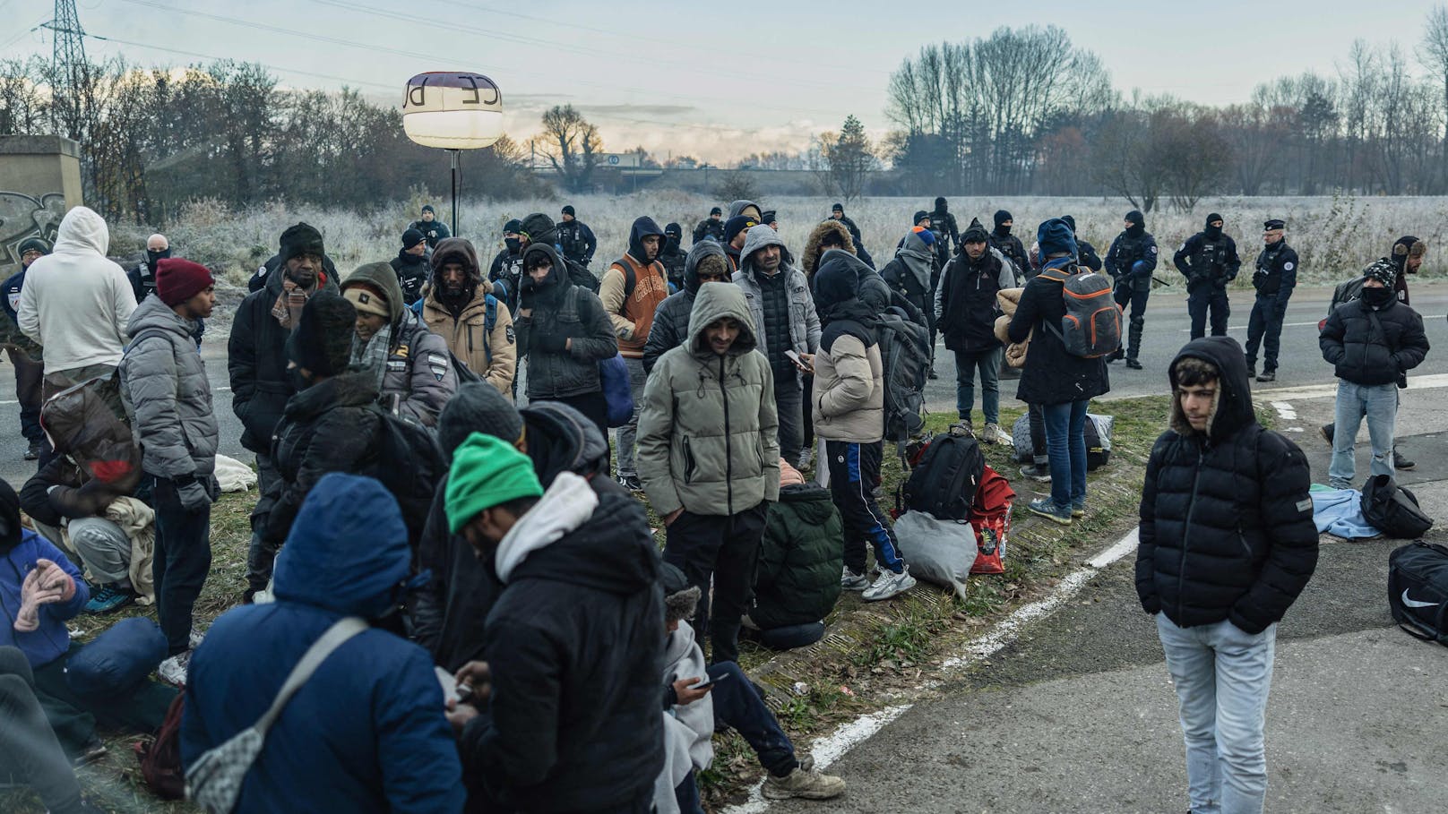 Knalleffekt! Nachbar baut jetzt Asyl-Camps am Balkan