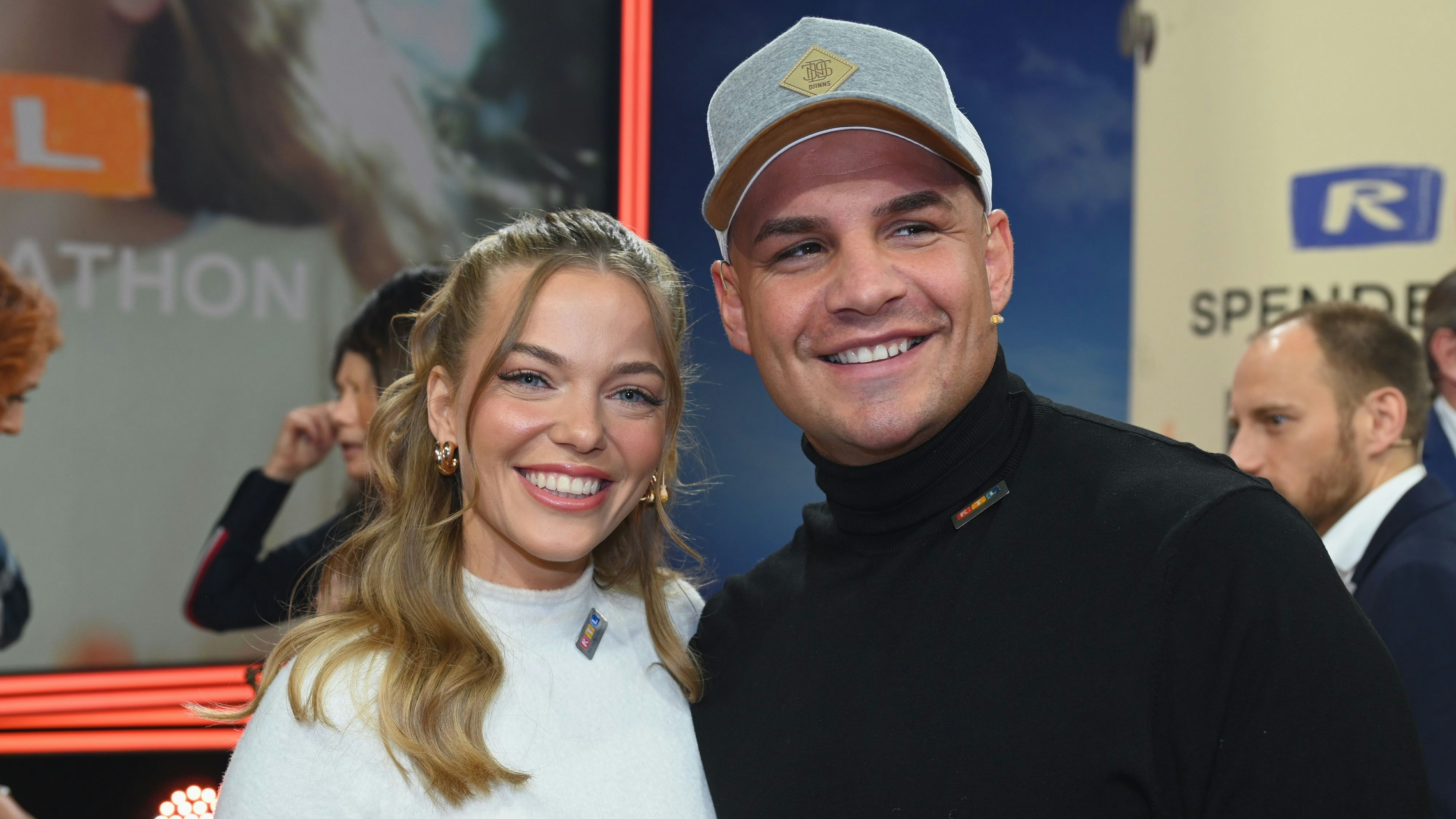 Sänger Pietro Lombardi mit Freundin Laura Maria Rypa