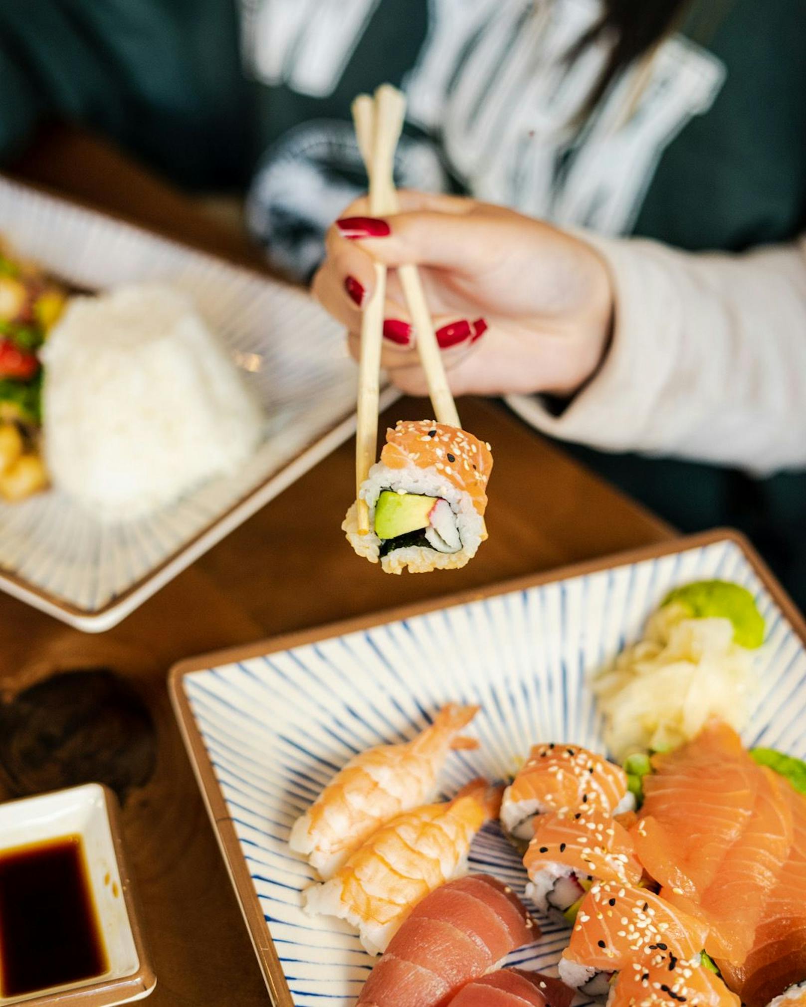 Sushi und Maki Teller