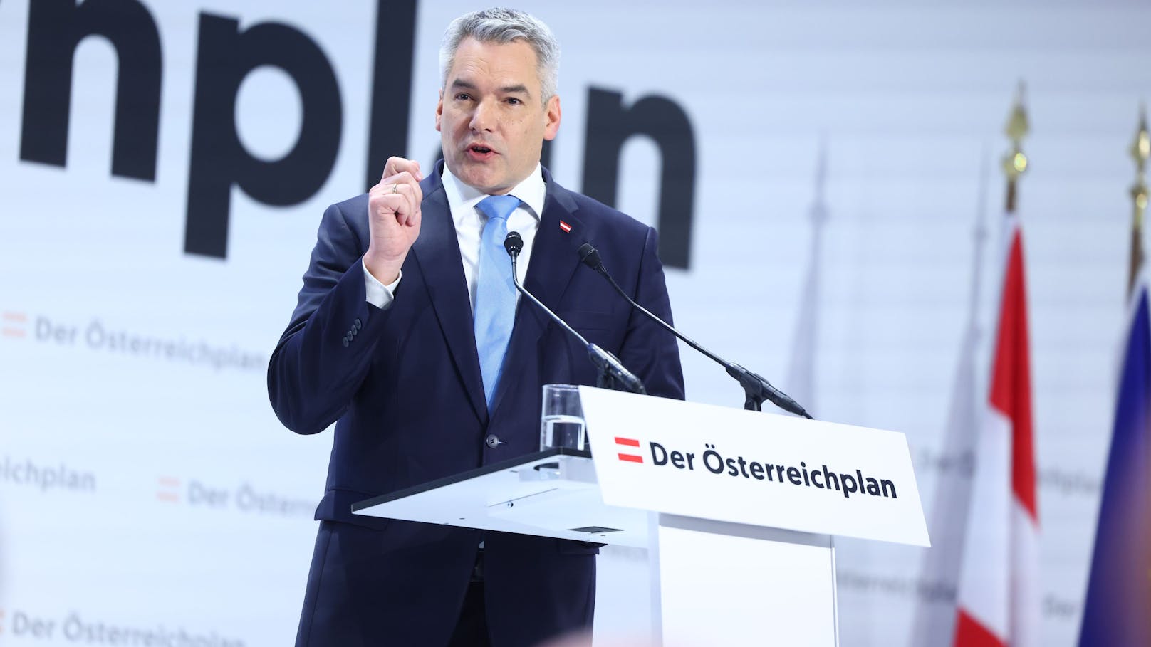 Kanzler bittet Österreicher: "Geht mit mir diesen Weg"