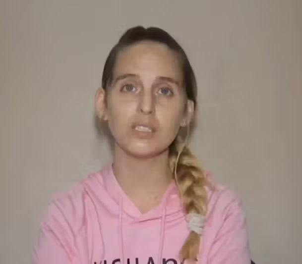 Hamas veröffentlicht Video von drei im Gazastreifen festgehaltenen Geiseln.