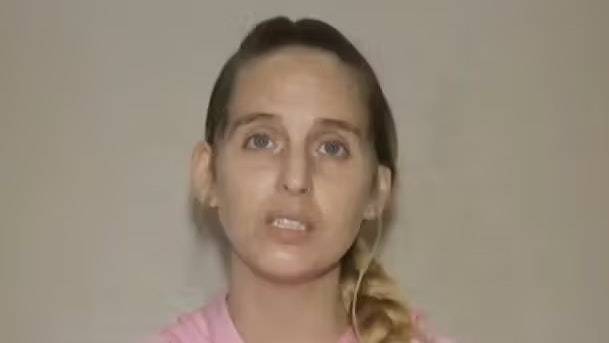 Hamas veröffentlicht Video von drei im Gazastreifen festgehaltenen Geiseln.