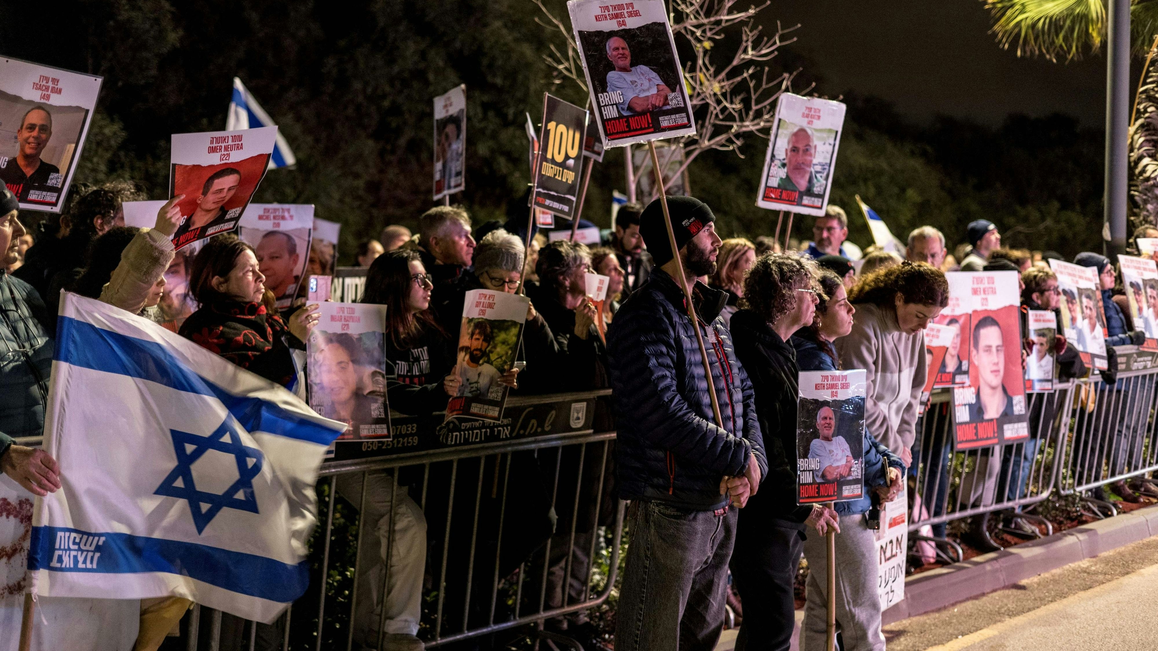 Tausende Menschen gingen in Tel Aviv auf die Straße. 