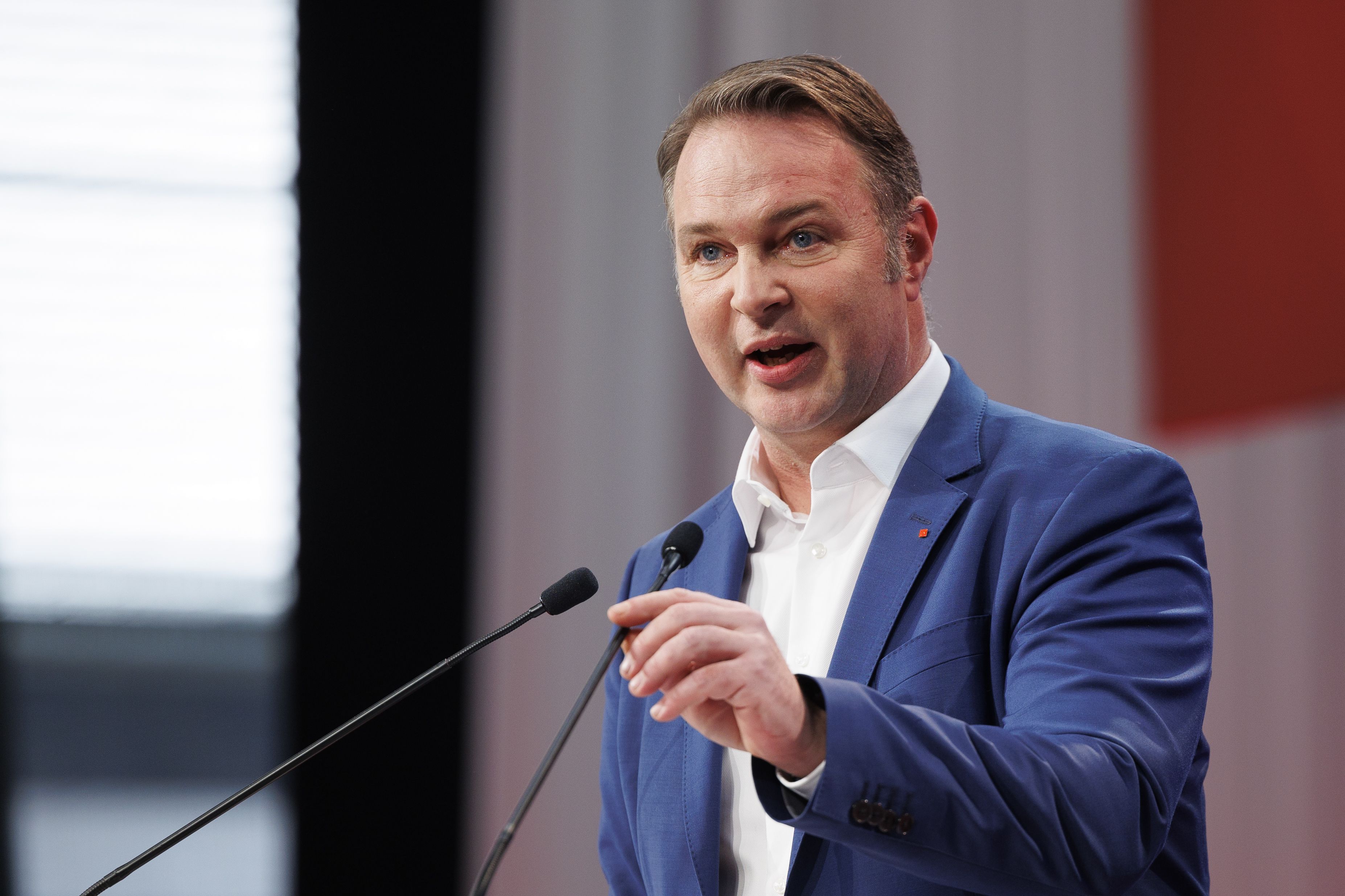 SPÖ-Chef Andreas Babler (hier beim Landesparteitag der SPÖ Steiermark) sieht seine Partei als einziges Bollwerk gegen eine blau-schwarze Regierung.