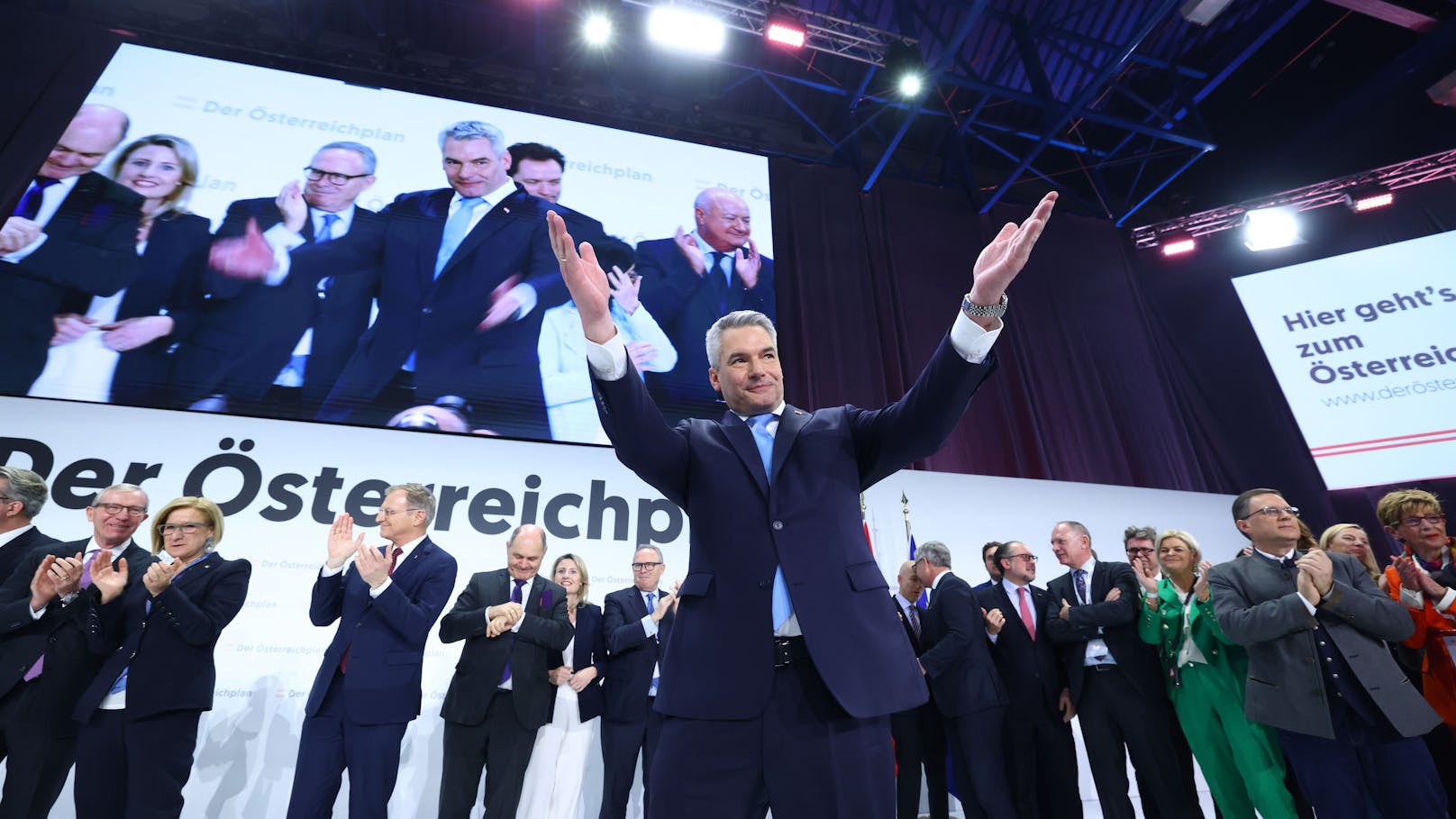 Kanzler-Infight mit Kickl – wie Nehammer SPÖ auspokerte