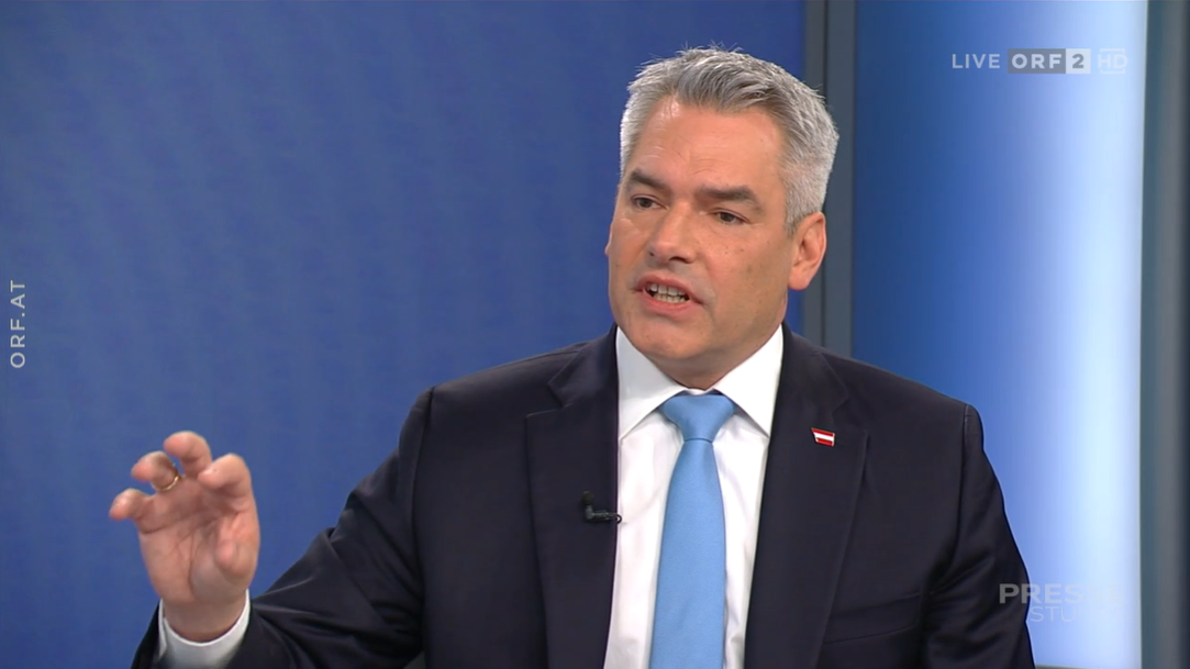 Ernste Miene, als das Gespräch auf die FPÖ und Herbert Kickl kam.