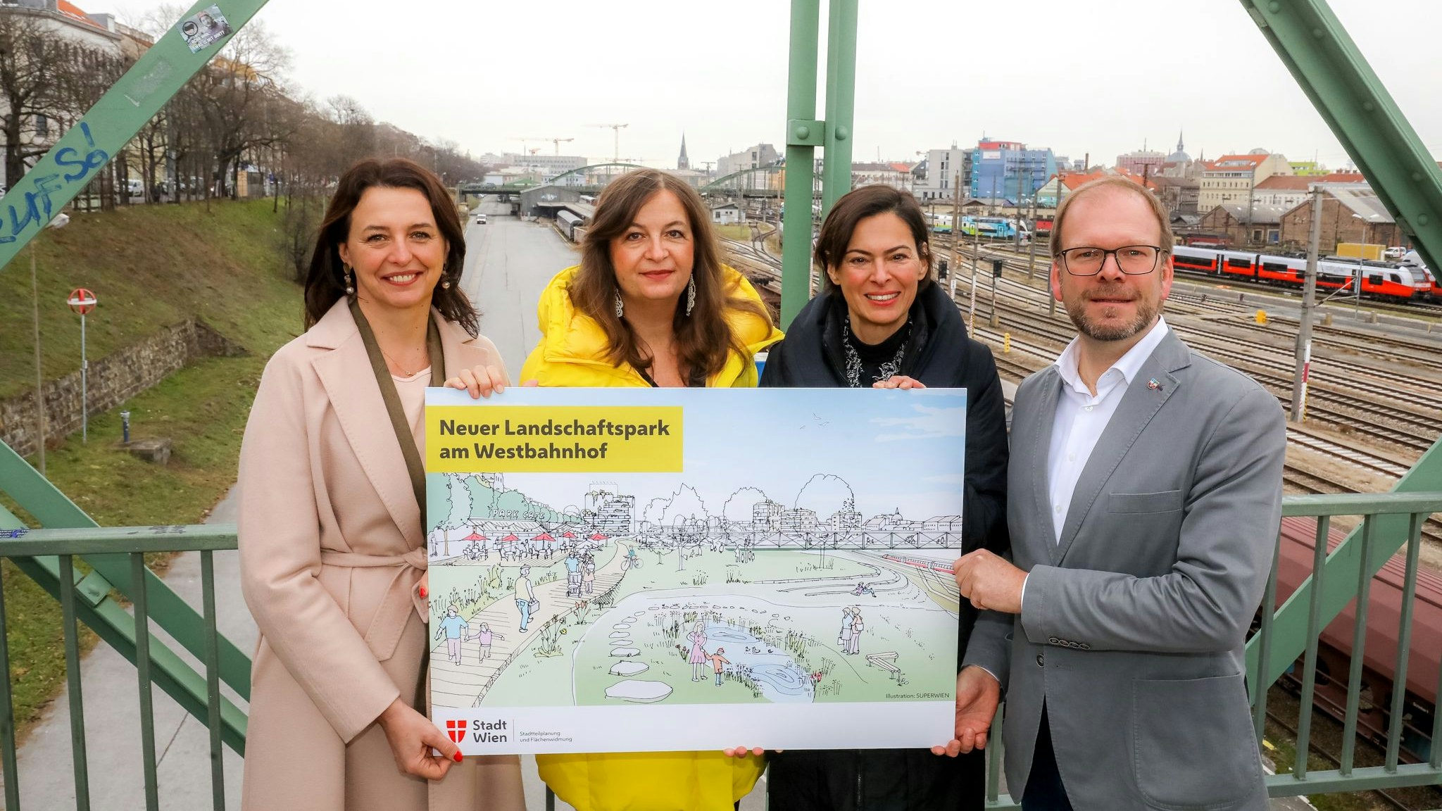 NEOS Wien Stadtentwicklungssprecherin Selma Arapovic, Planungsstadträtin Ulli Sima, ÖBB-Infrastruktur-Chefin Silvia Angelo und Fünfhaus-Bezirksvorsteher Dietmar Baurecht (SP). 