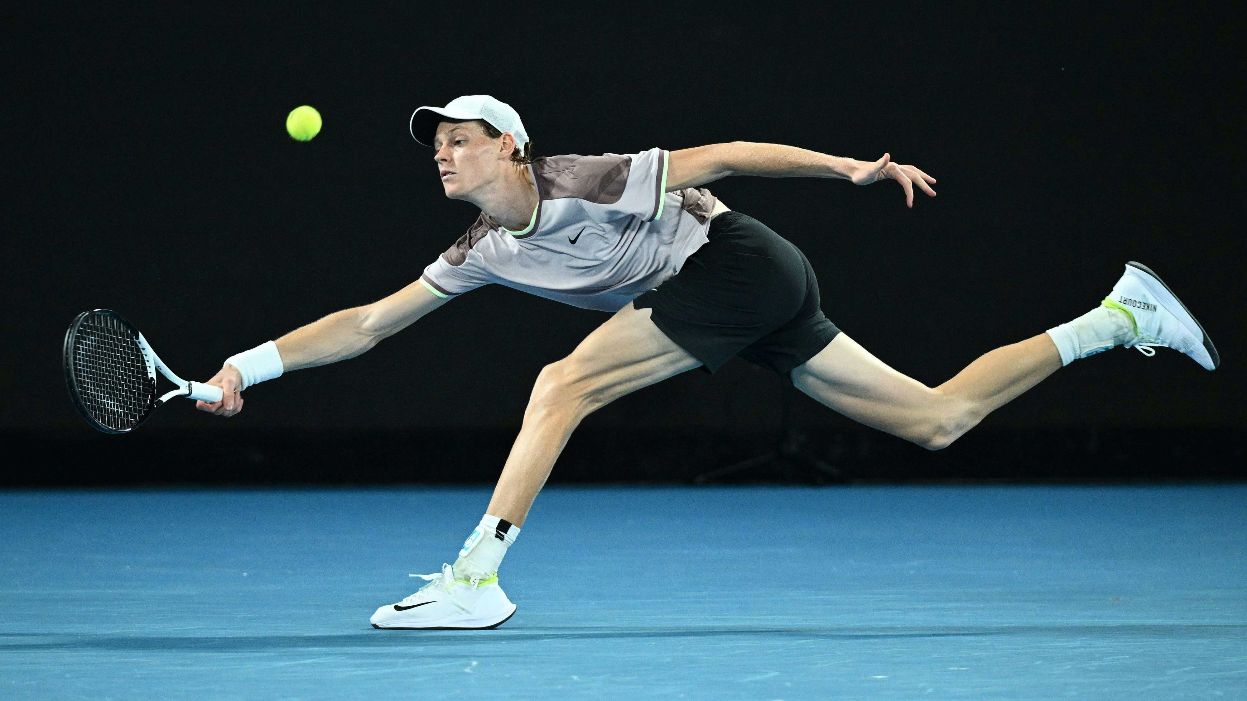 Jannik Sinner triumphiert in Melbourne