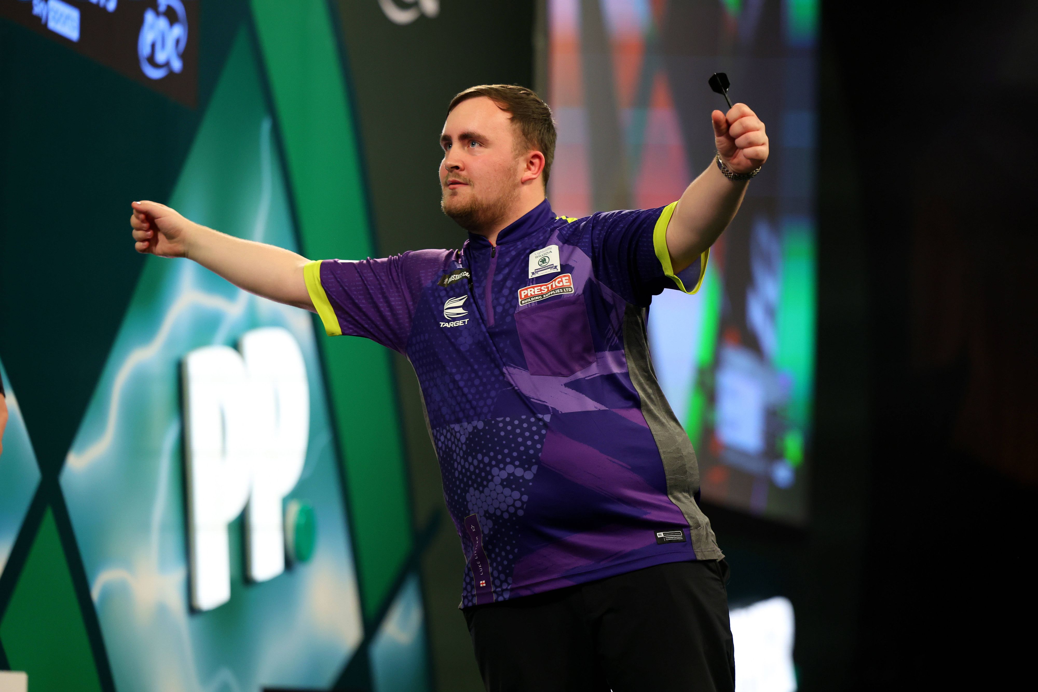 Luke Littler ist der neue Darts-Superstar.