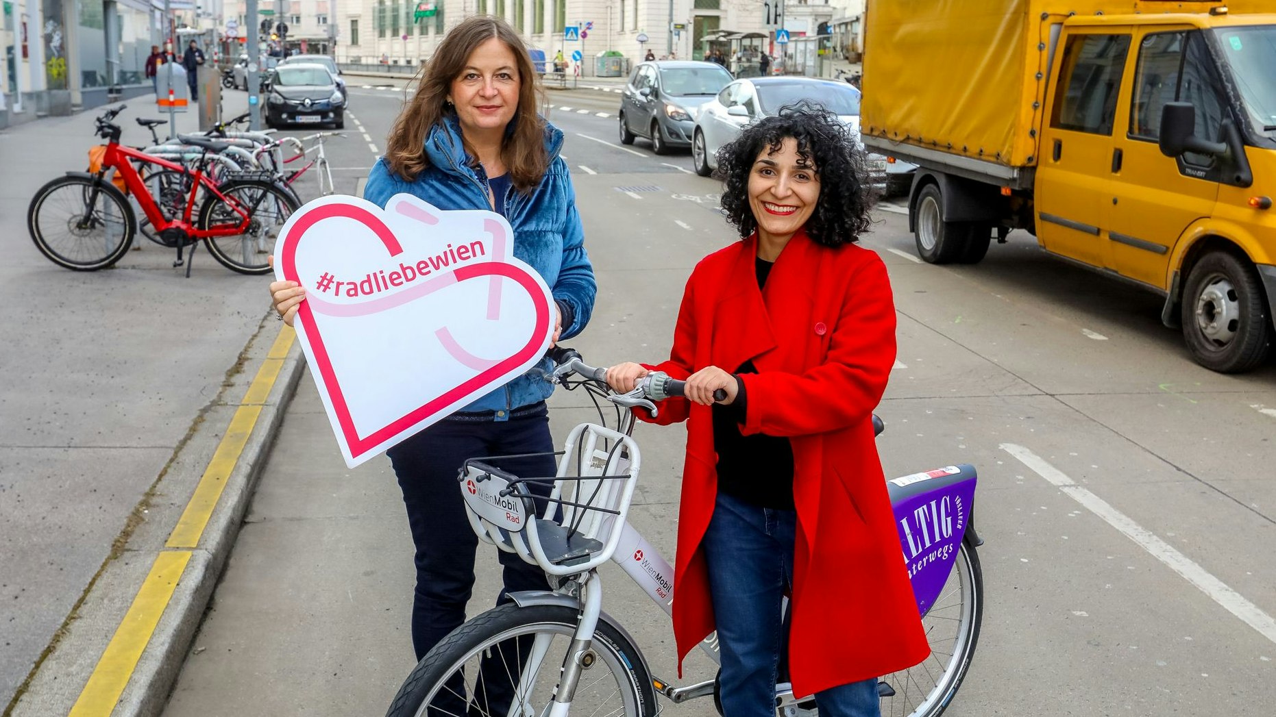 Mobilitäts- und Planungsstadträtin Ulli Sima und Bezirksvorsteherin Saya Ahmad