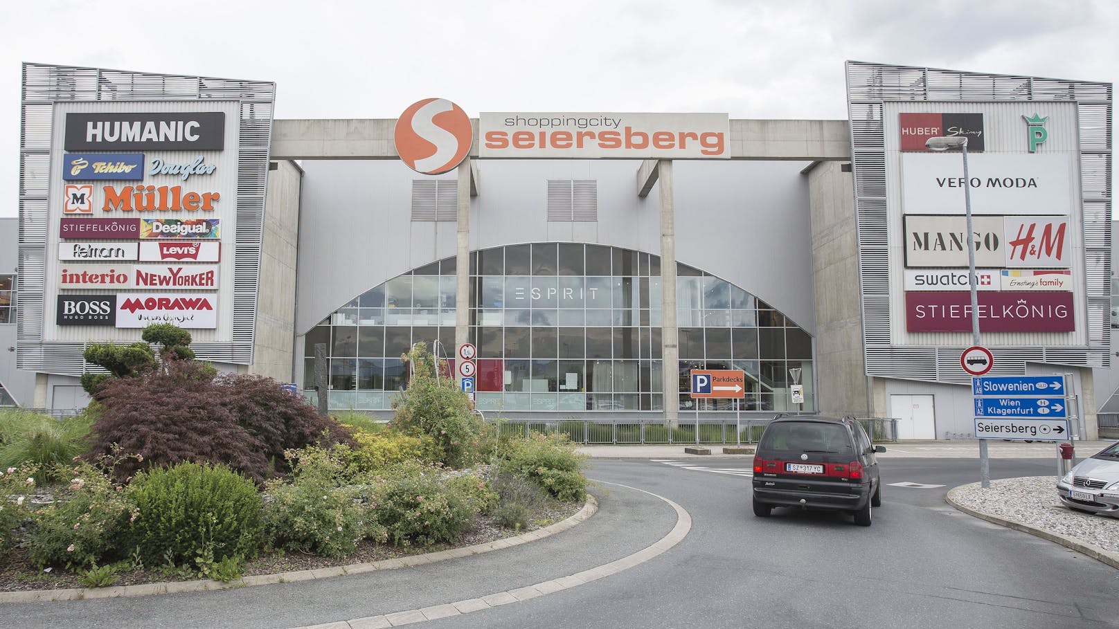 Feuer in Shoppingcity Seiersberg – eine Person verletzt