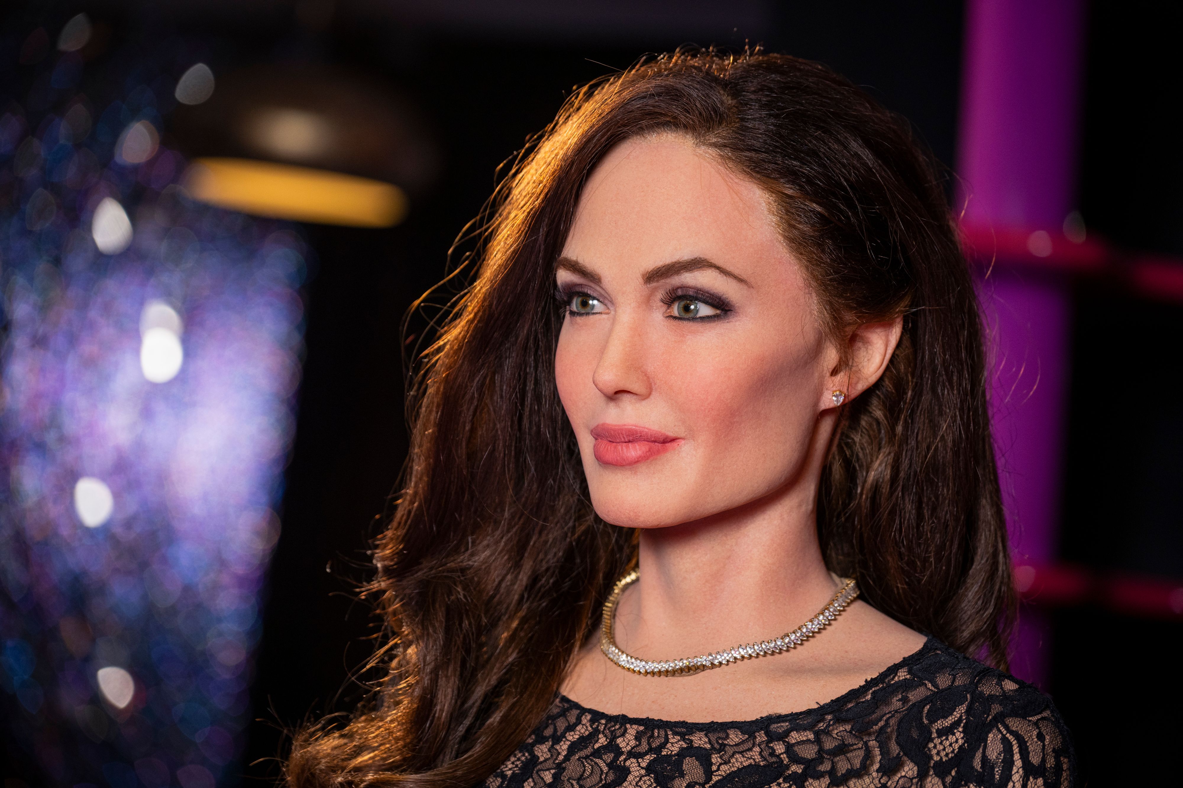 Das Geheimnis ist gelüftet: Eine neue Figur von Hollywood-Star Angelina Jolie zieht in den Wiener Prater ein.&nbsp;