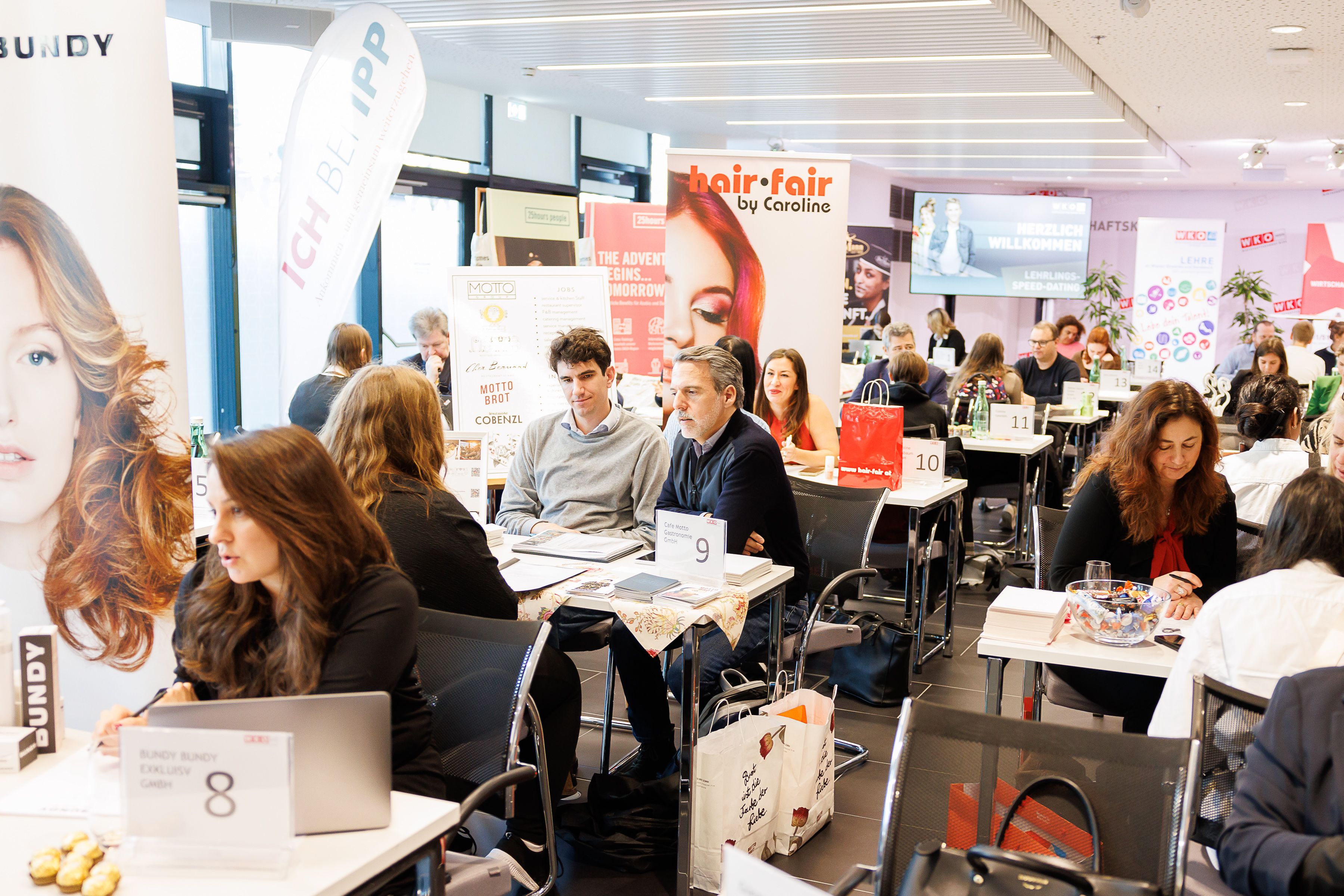 Aktuell findet im Haus der Wiener Wirtschaft das Lehrlings-Speeddating statt. 